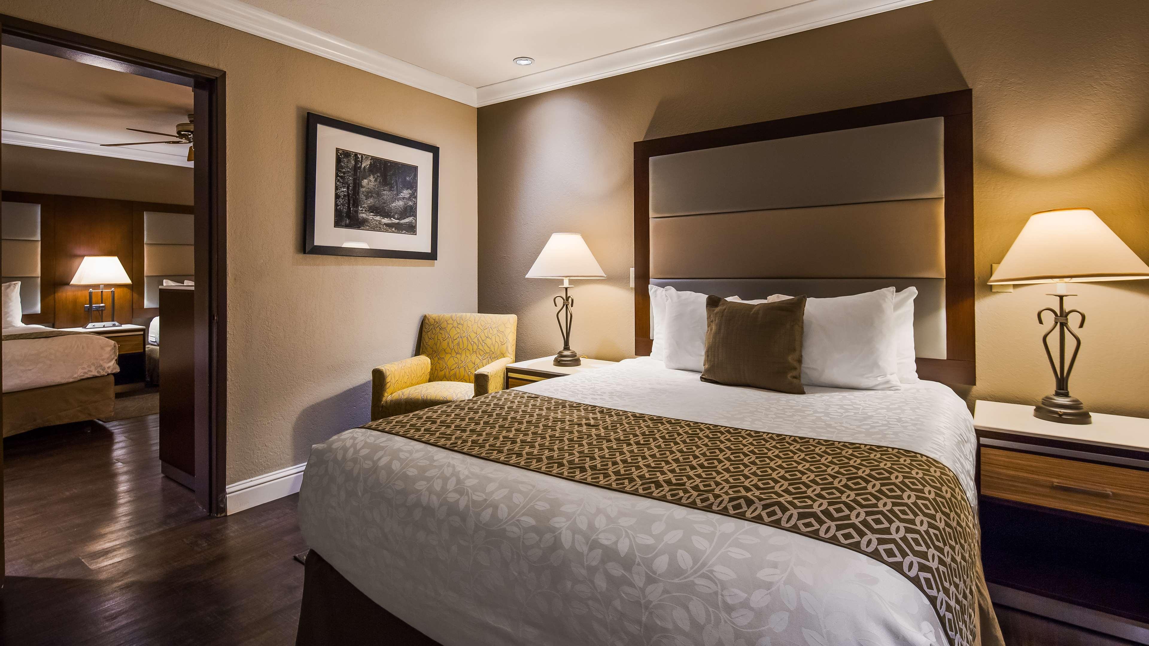 Suite Two Queen Beds