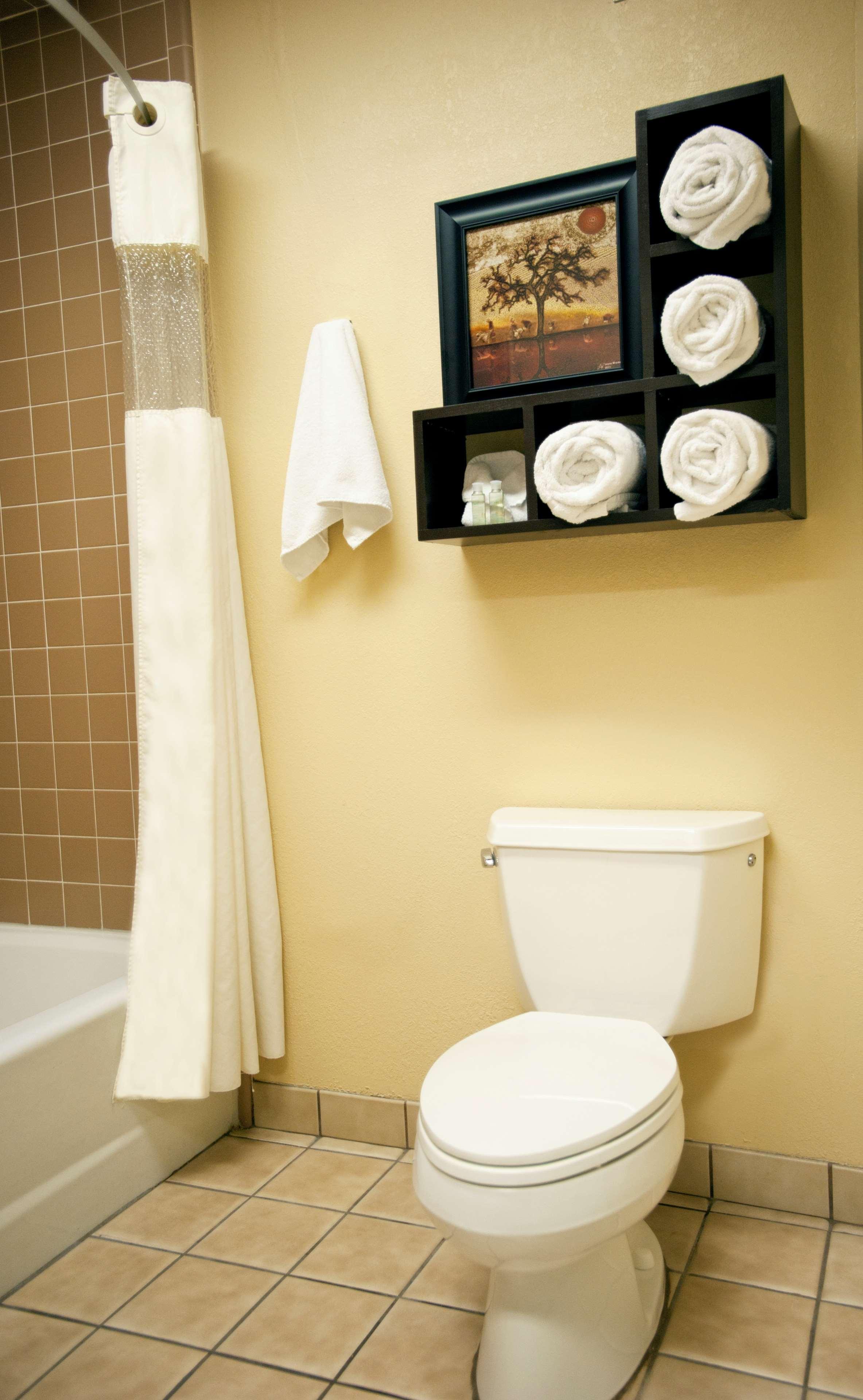 Suite Two Queen Beds