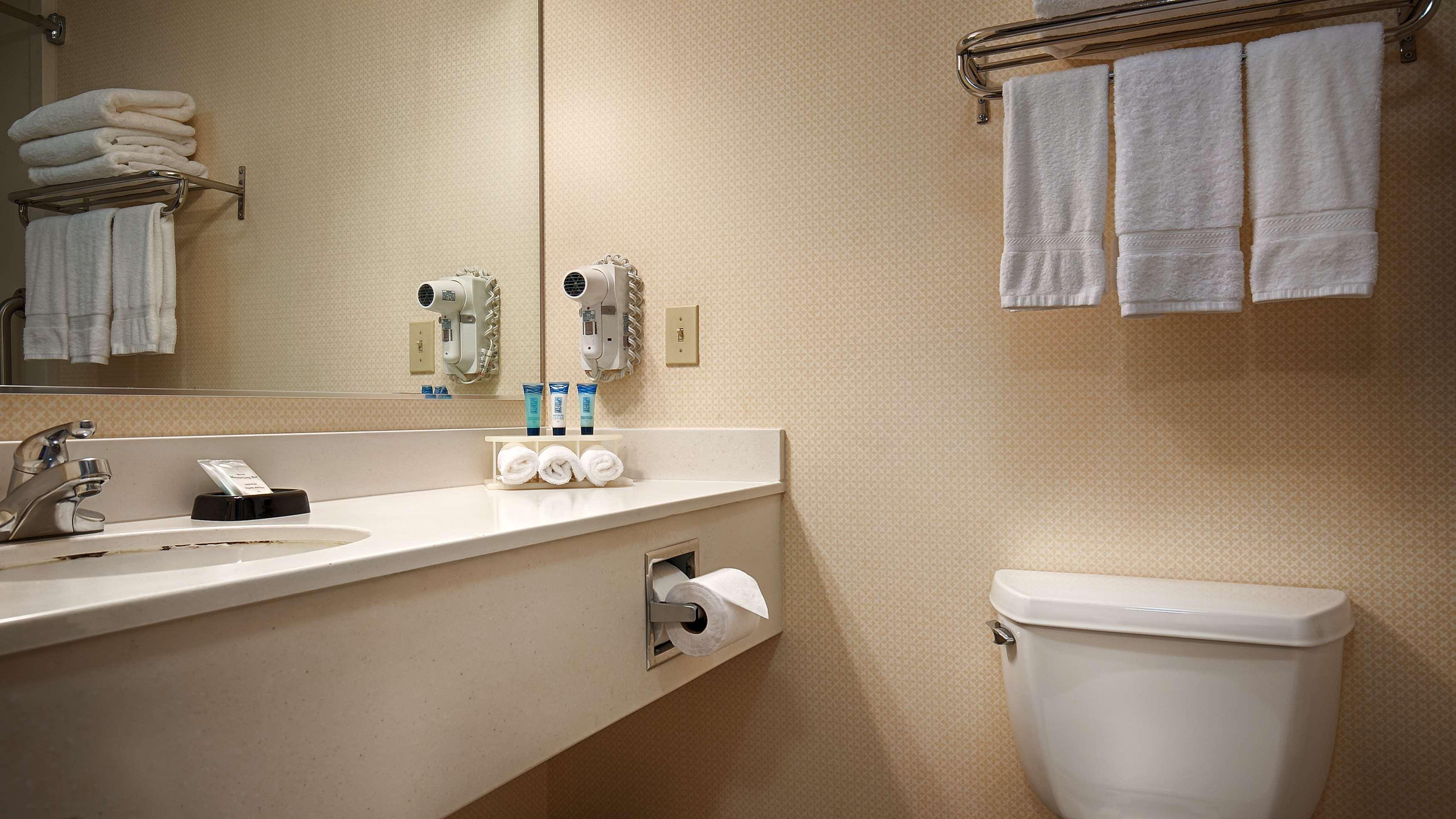 Family Room Capacity 6