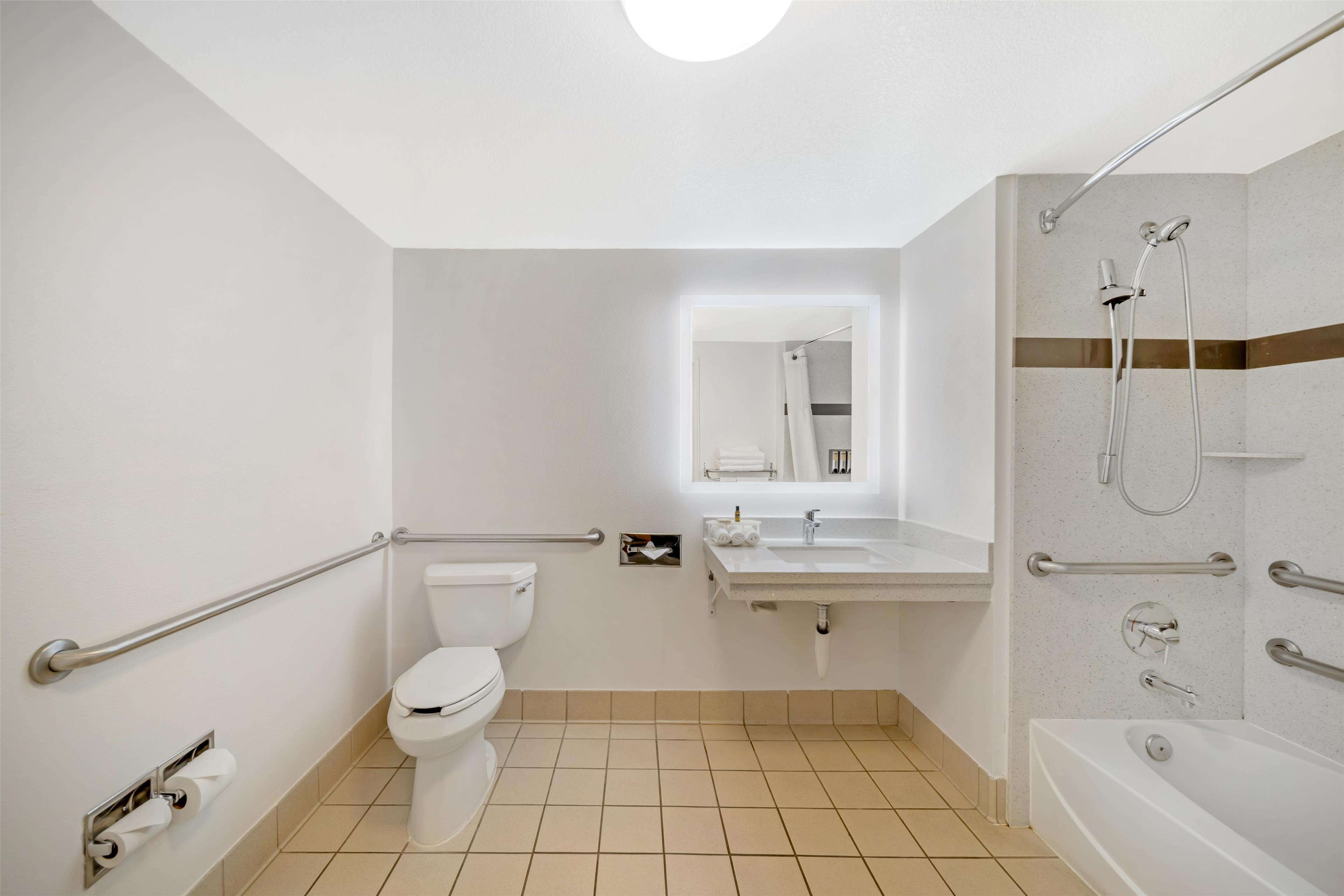 Suite Accessible Two Double Beds