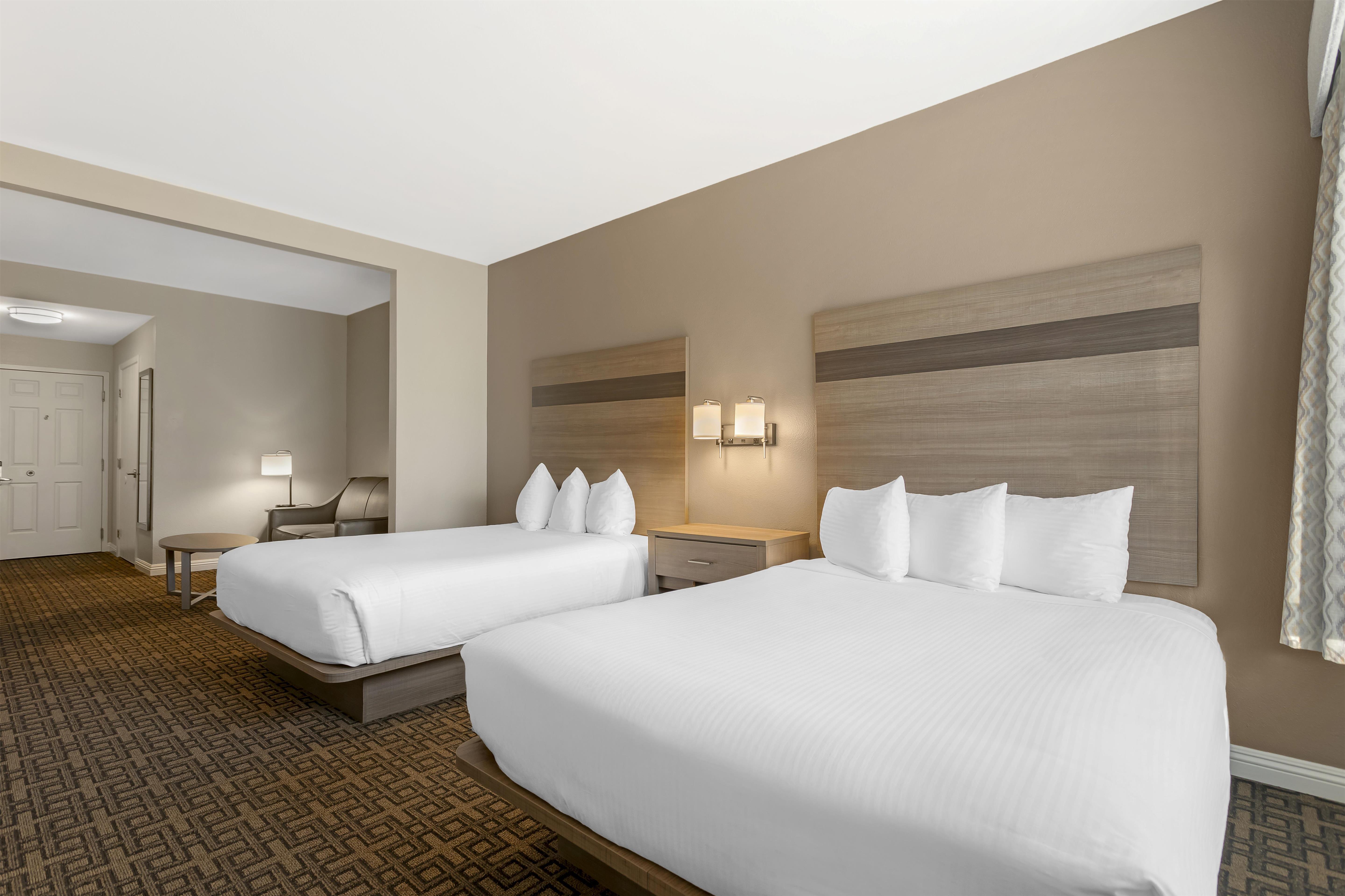 Suite Two Queen Beds