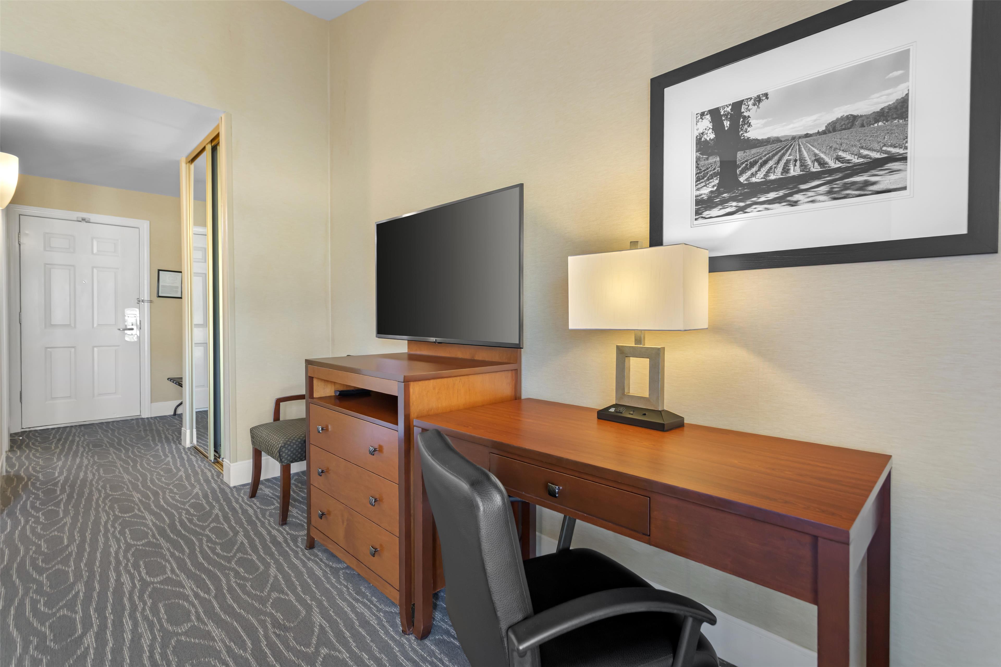 Room King Bed Non Smoking