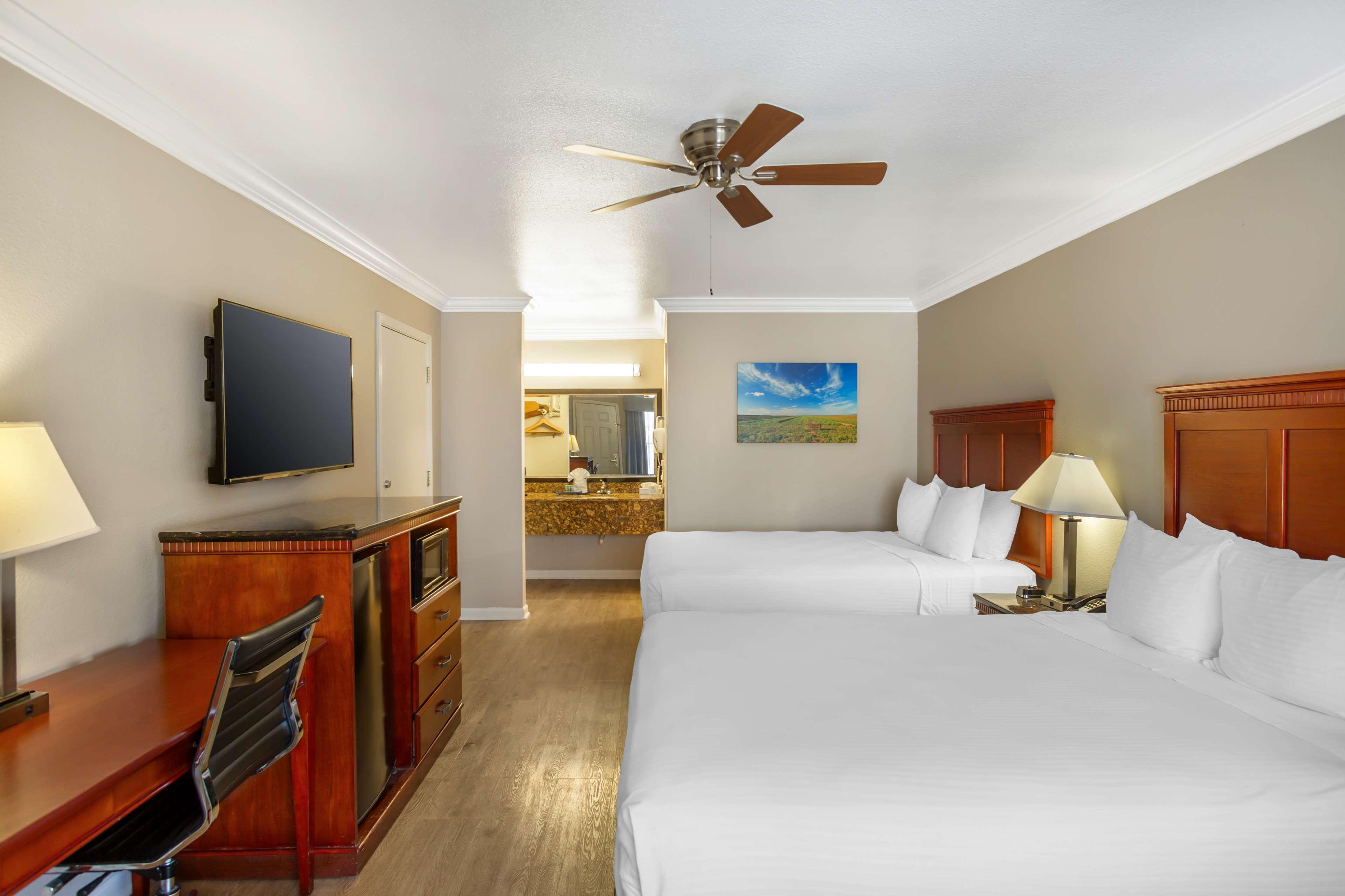 Room Two Queen Beds Non Smoking