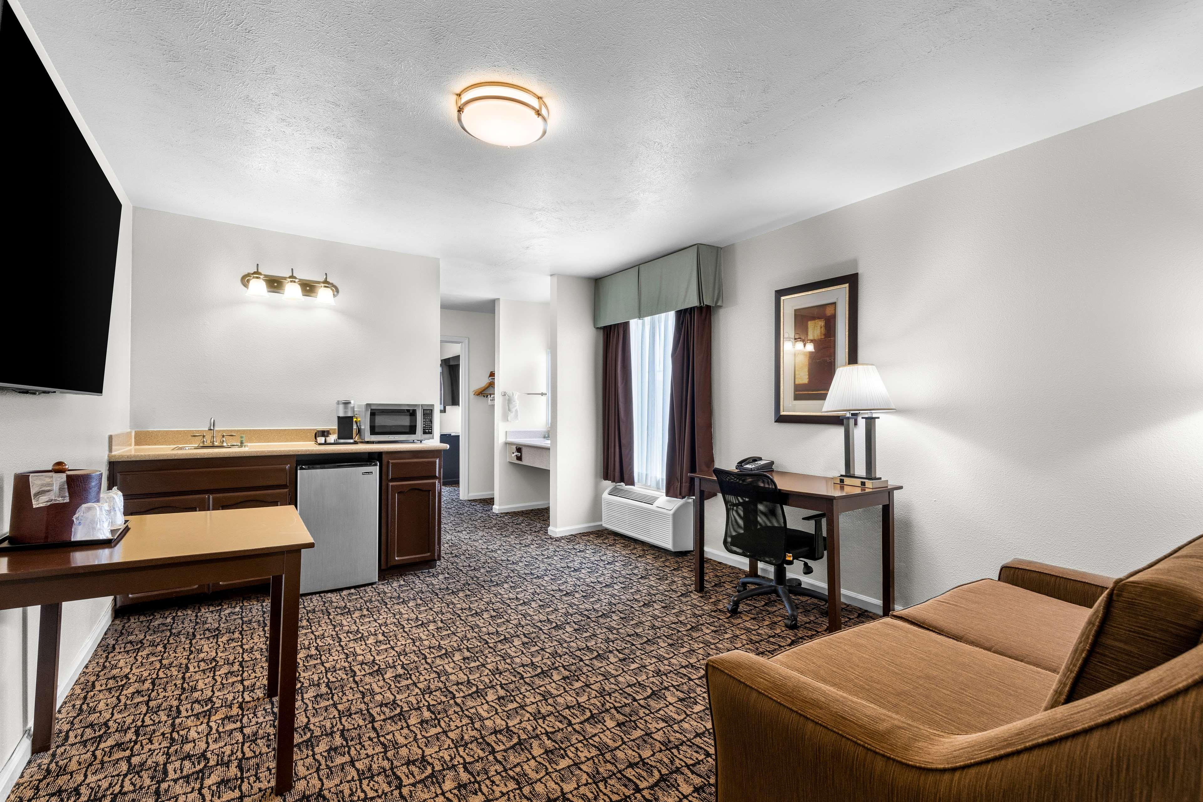 Suite King Bed Non Smoking