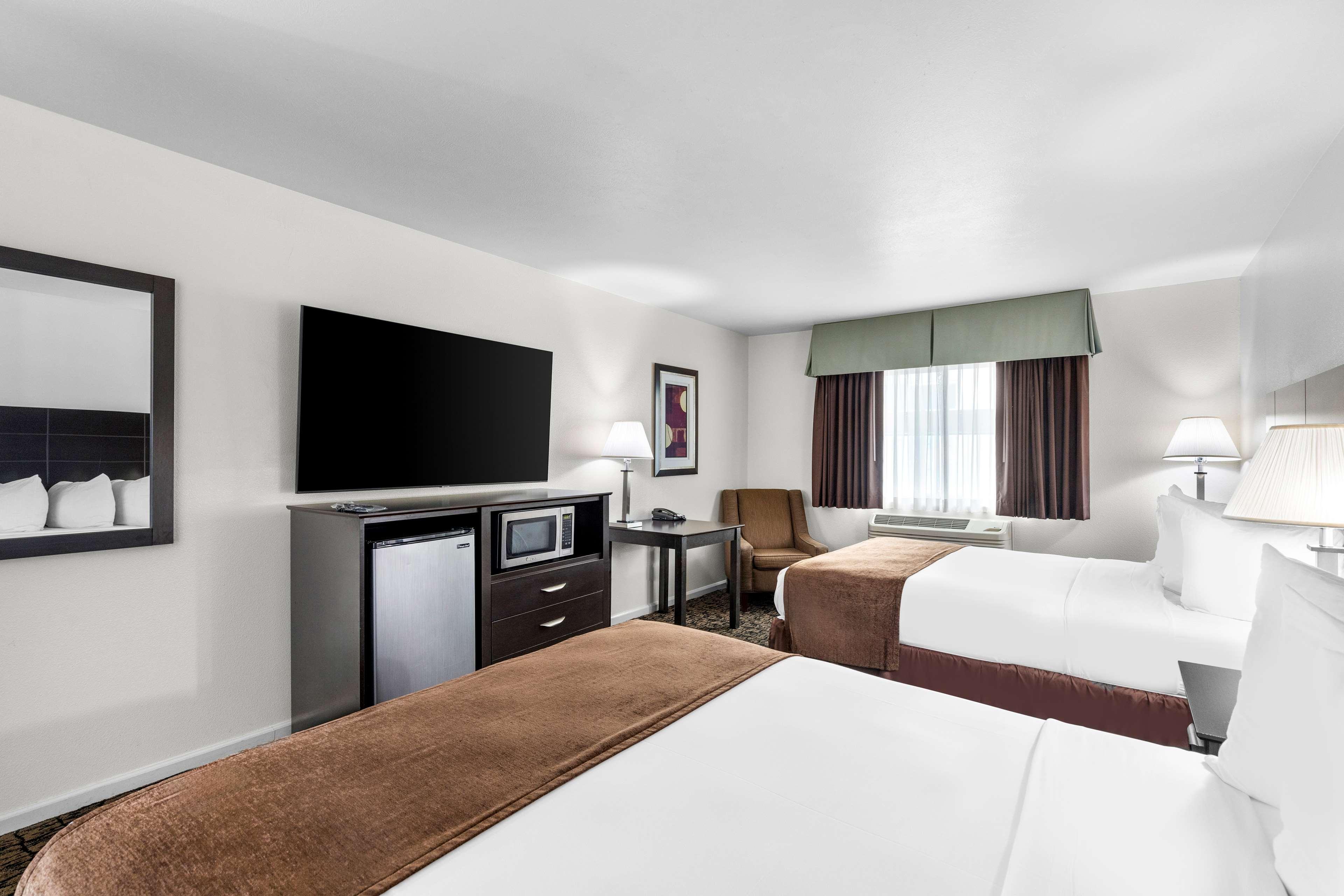 Room Two Queen Beds Non Smoking