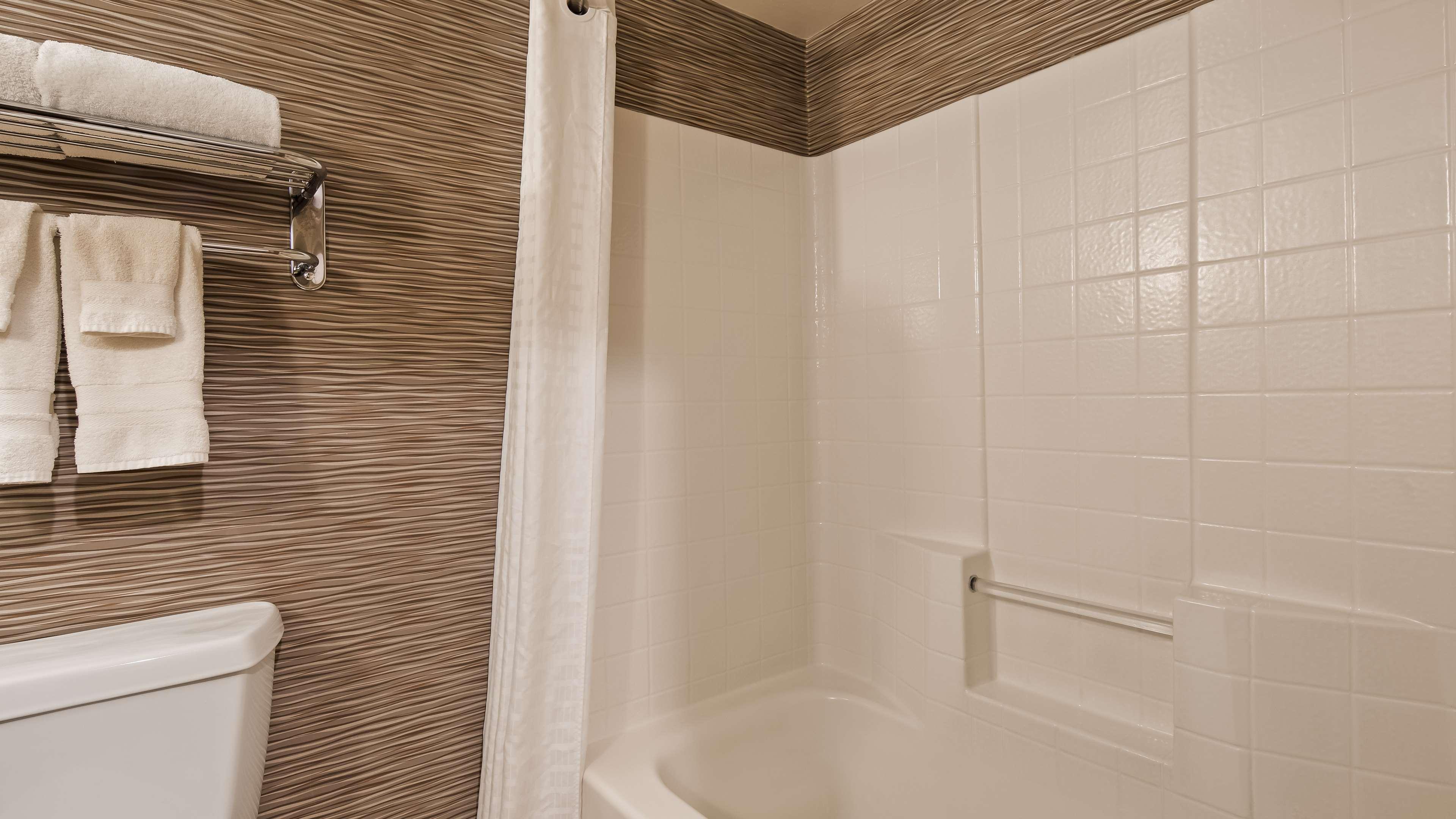 Suite Two Queen Beds