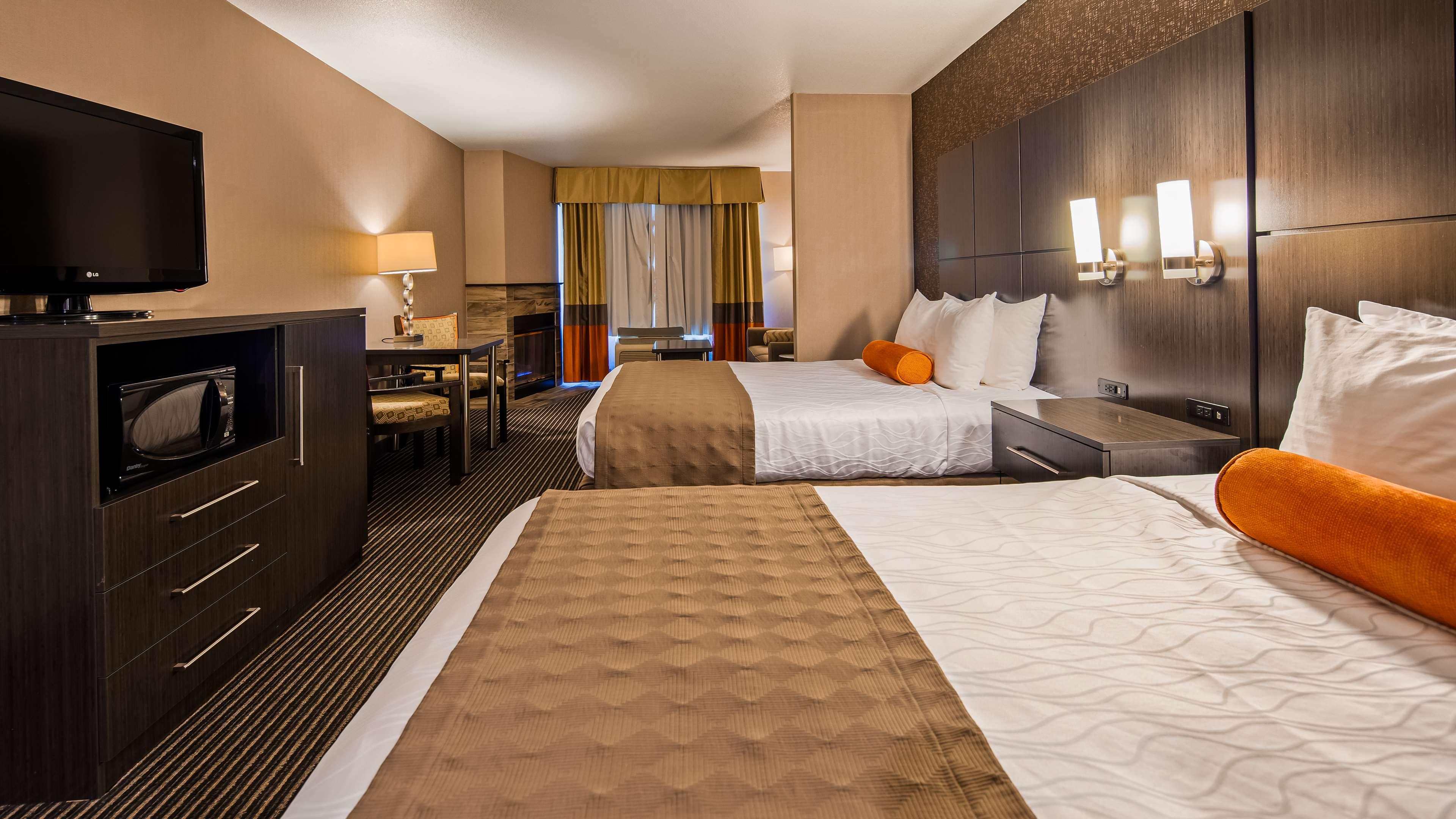 Suite Two Queen Beds