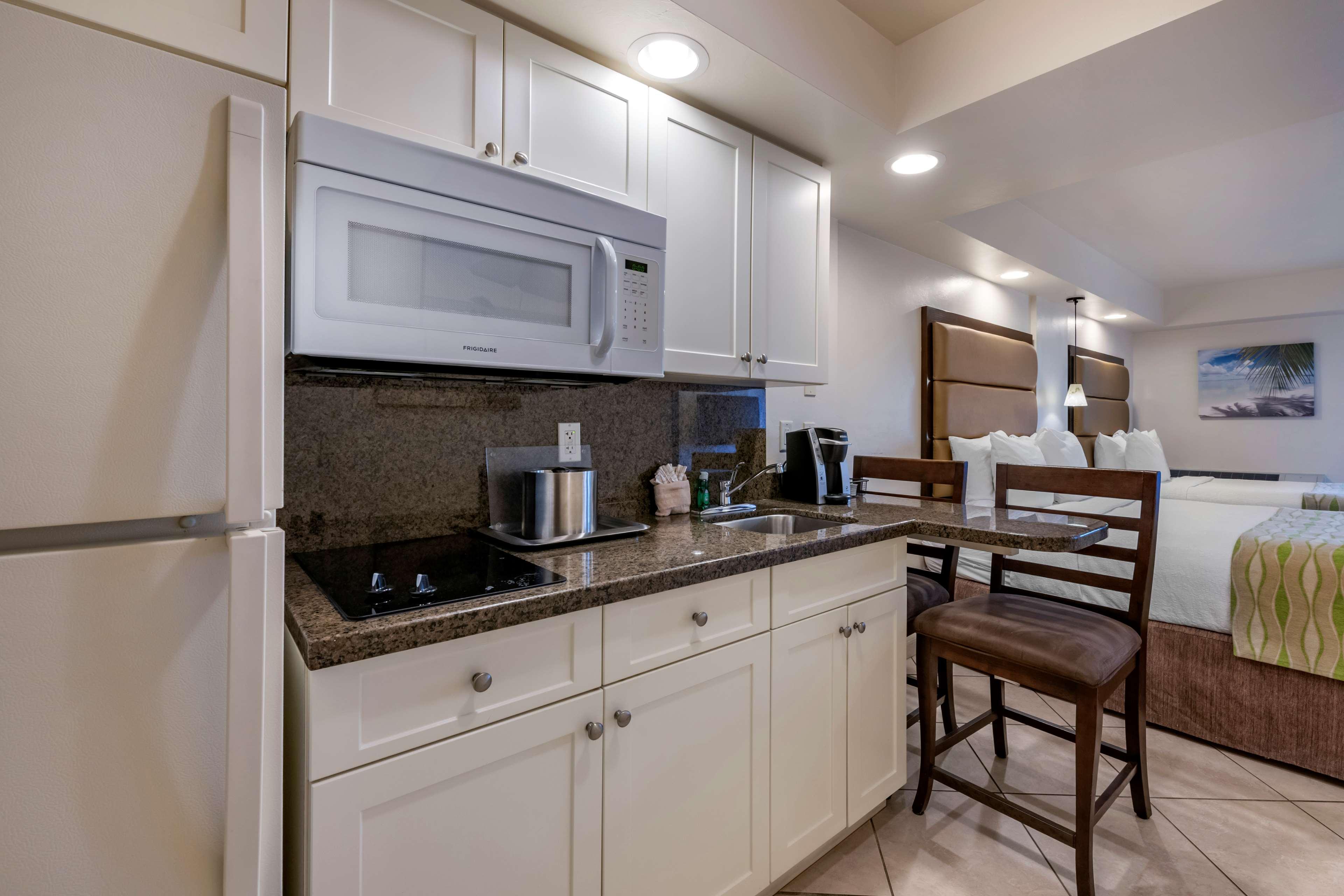 Quadruple Two Double Beds