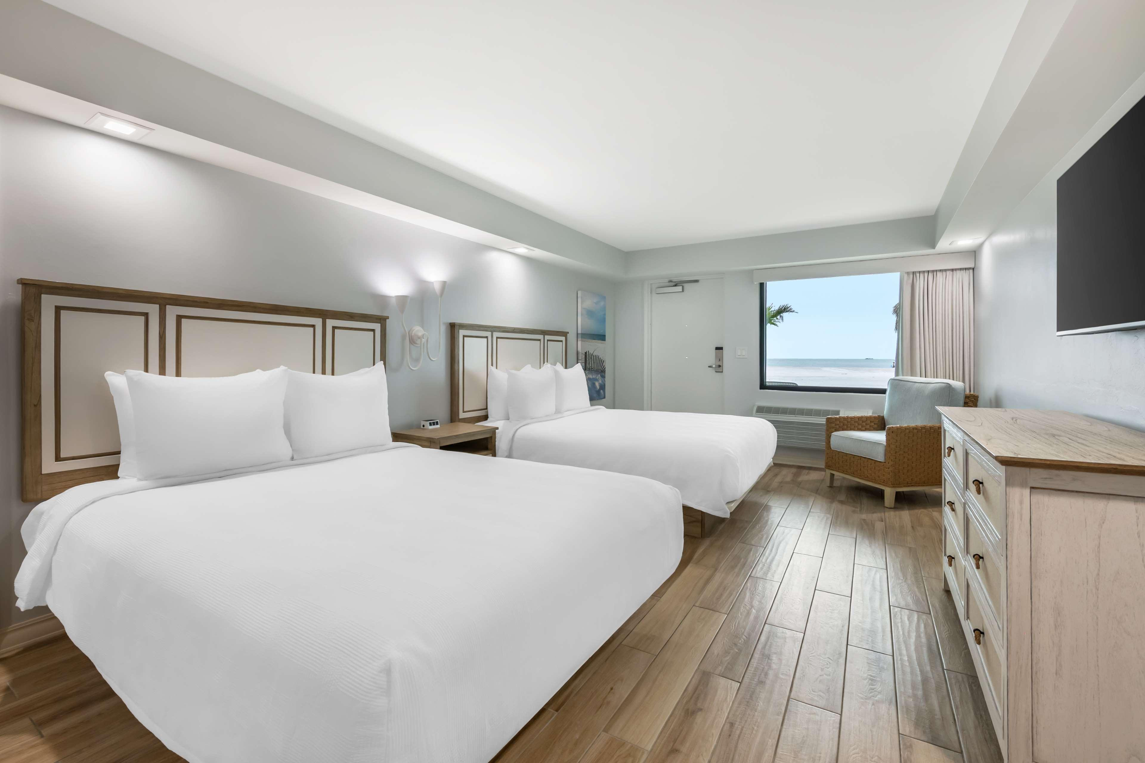 Quadruple Accessible-two Queen Beds