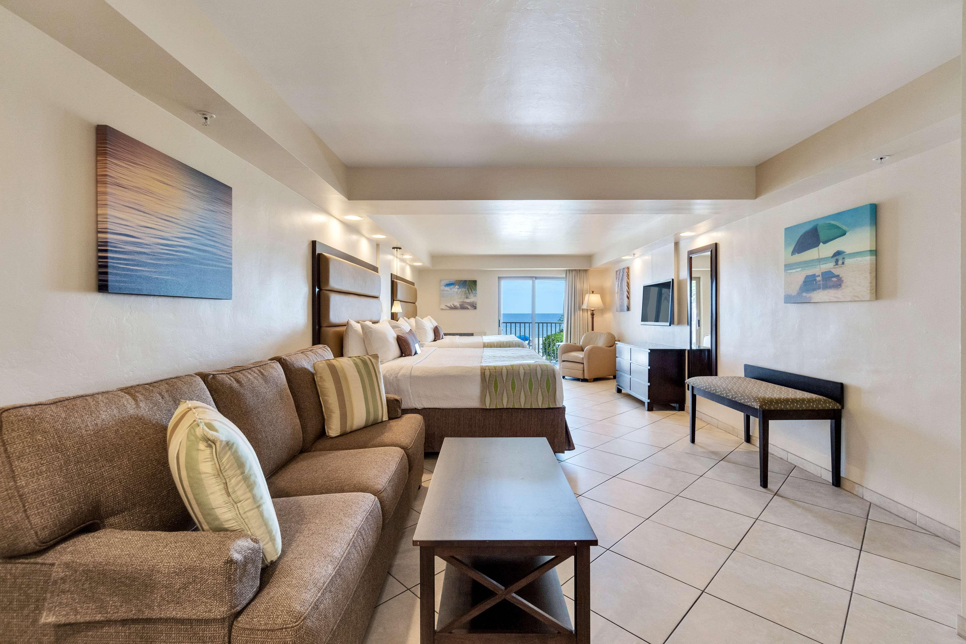 Quadruple Two King Beds