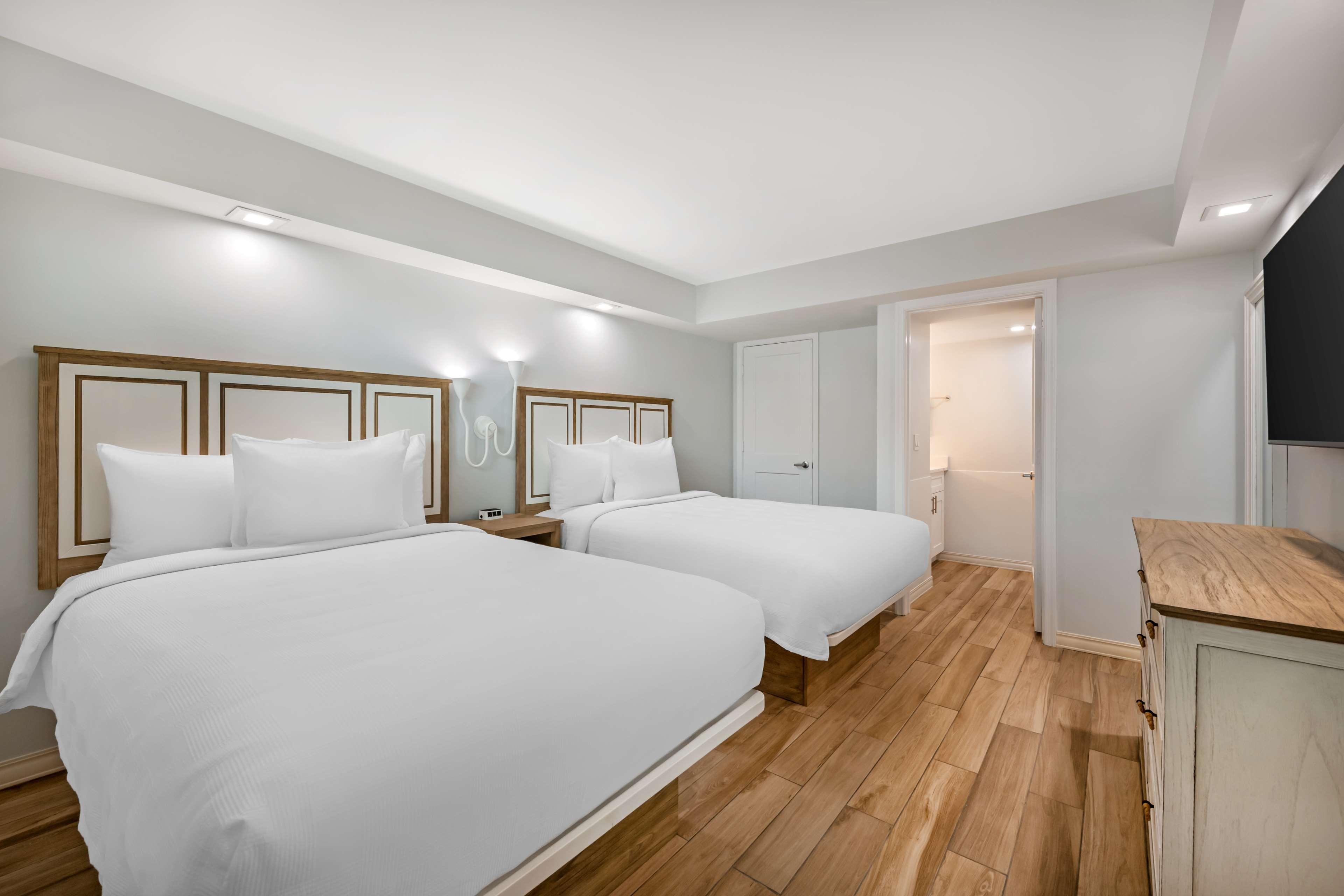 Suite Two Double Beds