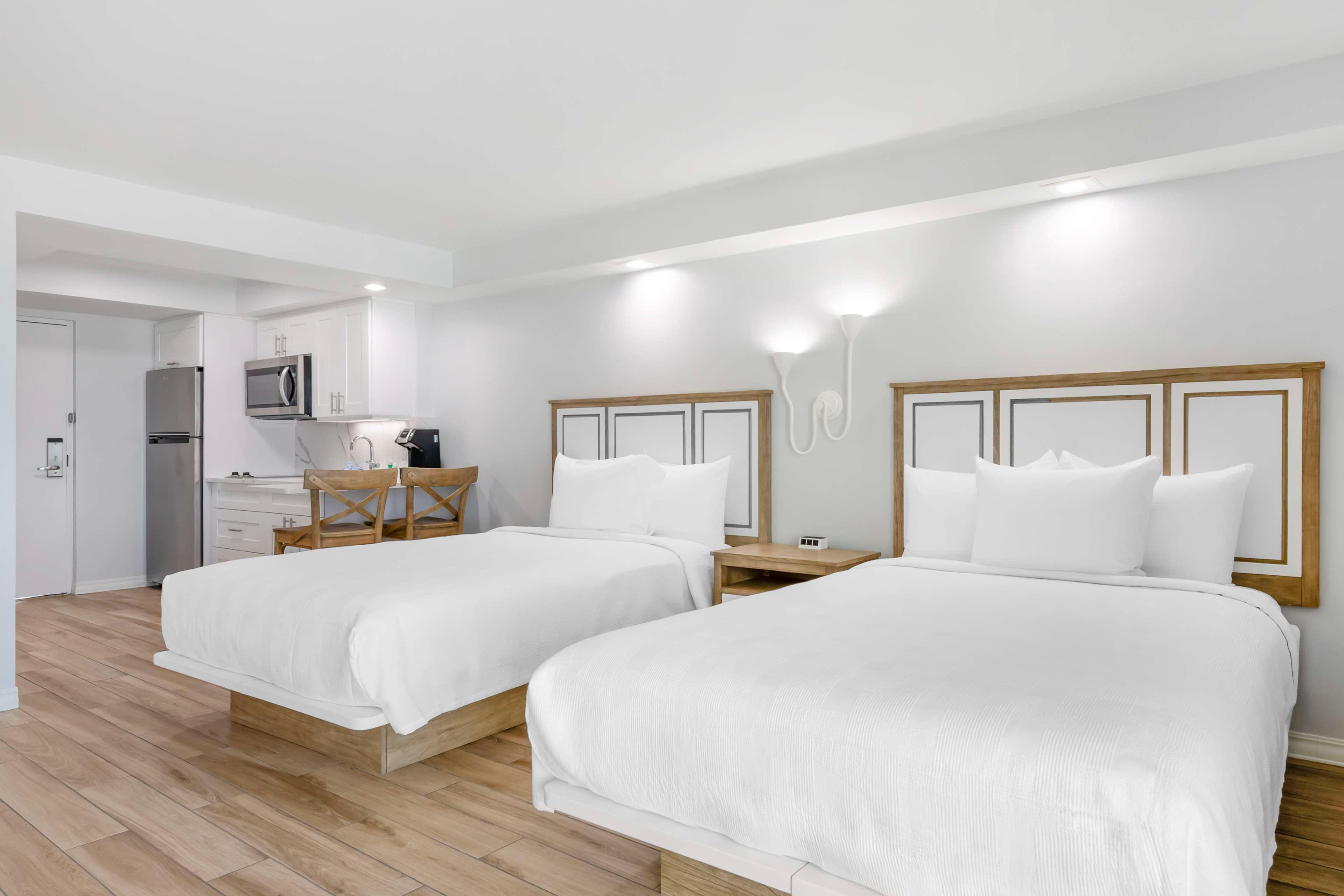 Quadruple Two Double Beds