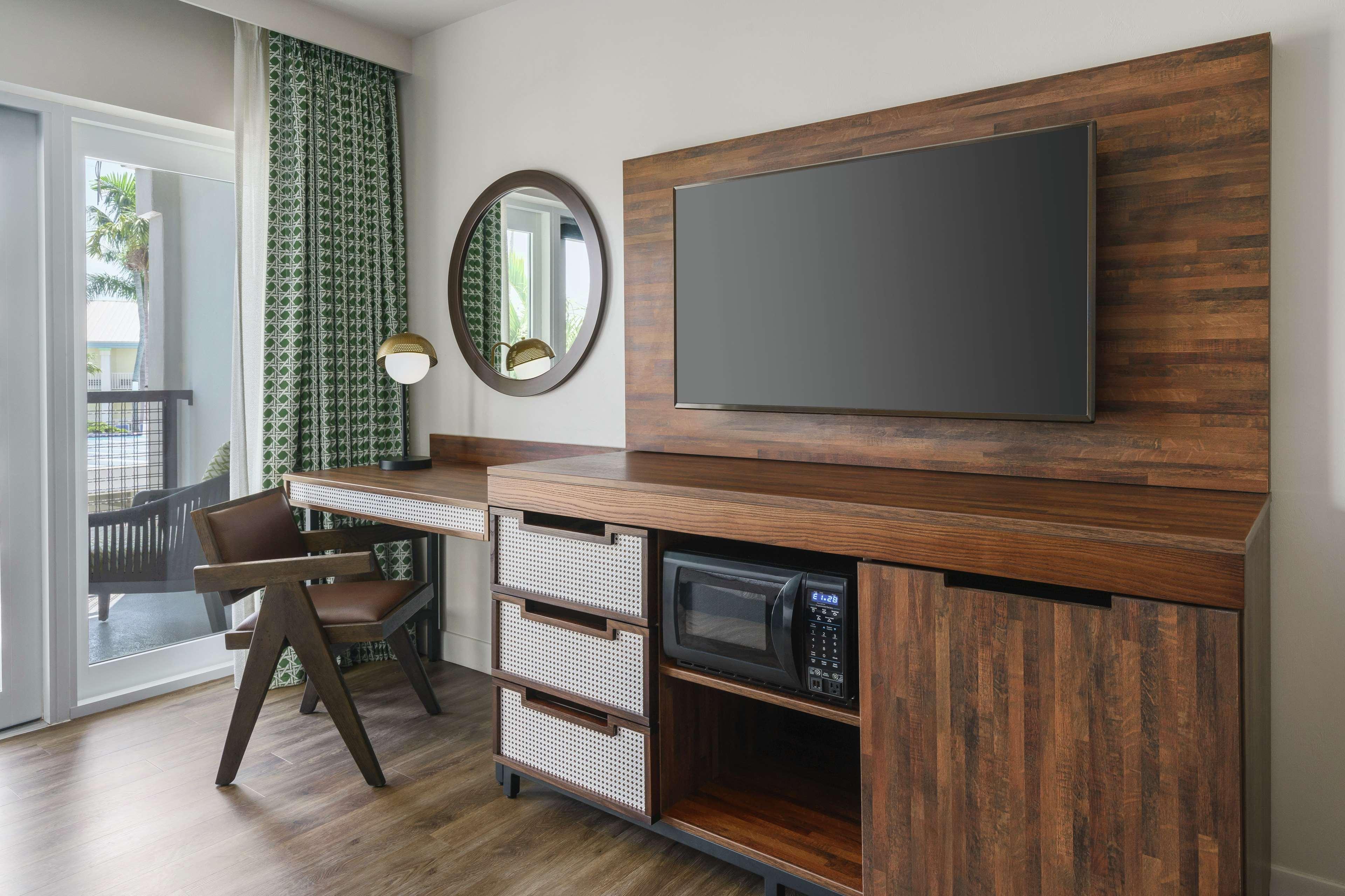 Room King Bed Non Smoking