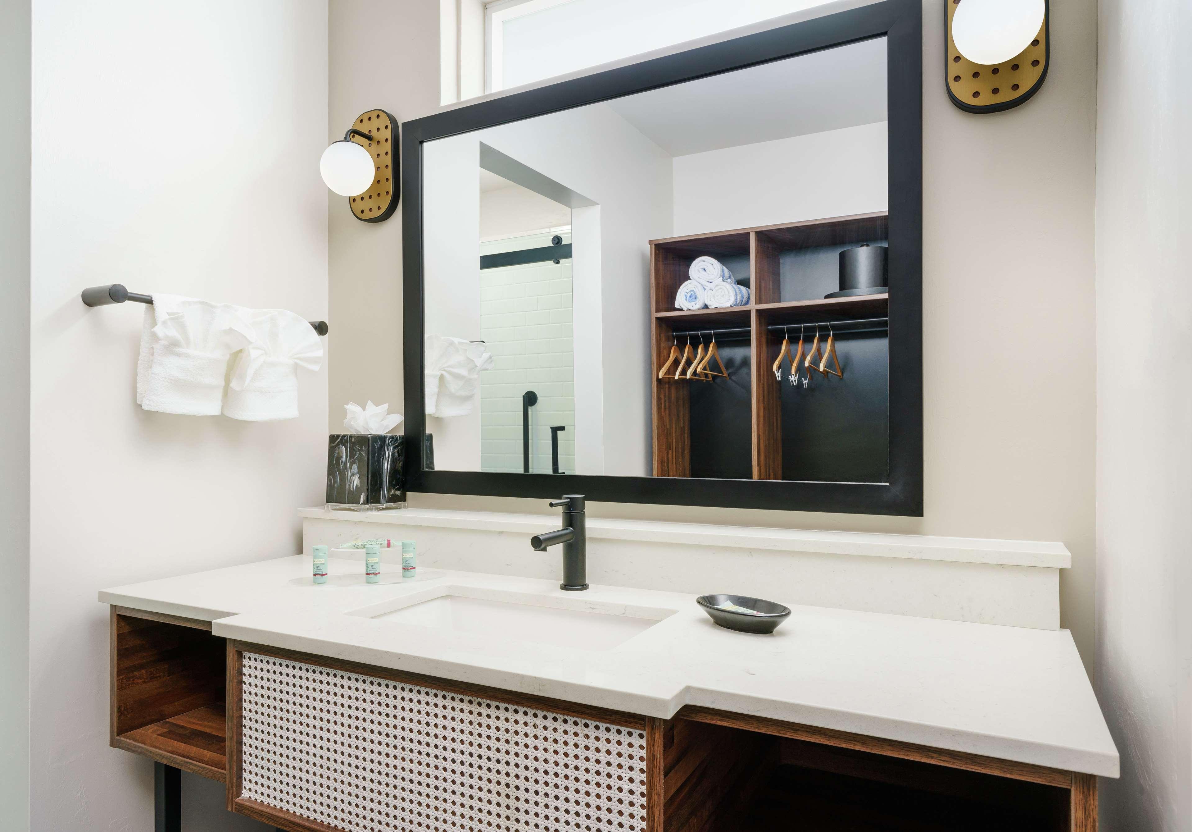 Double Ocean View King Bed