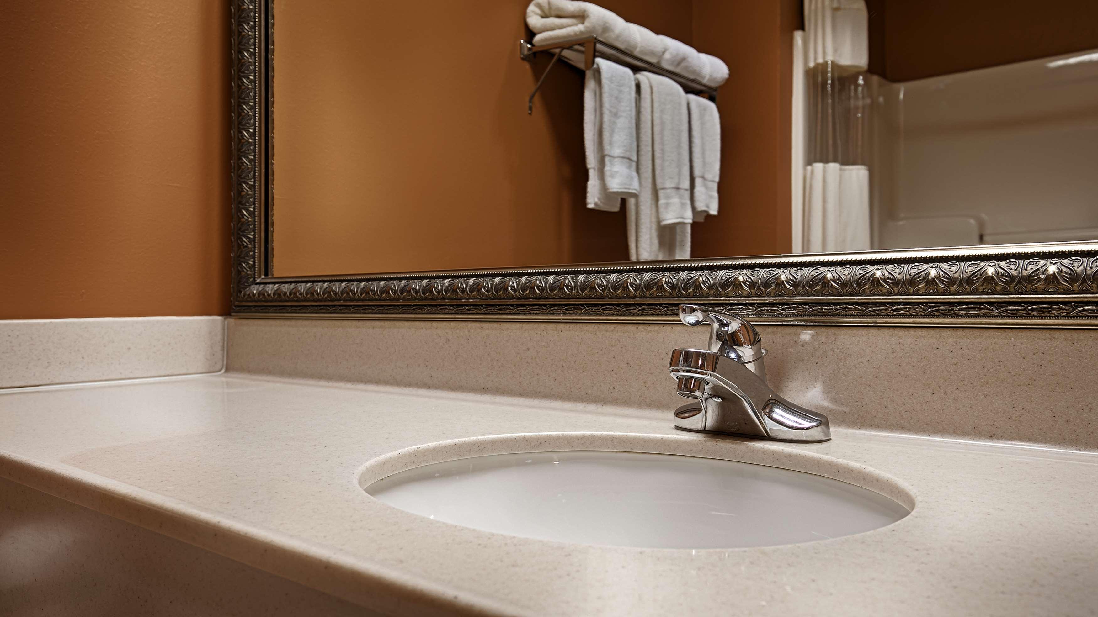 Room King Bed Non Smoking