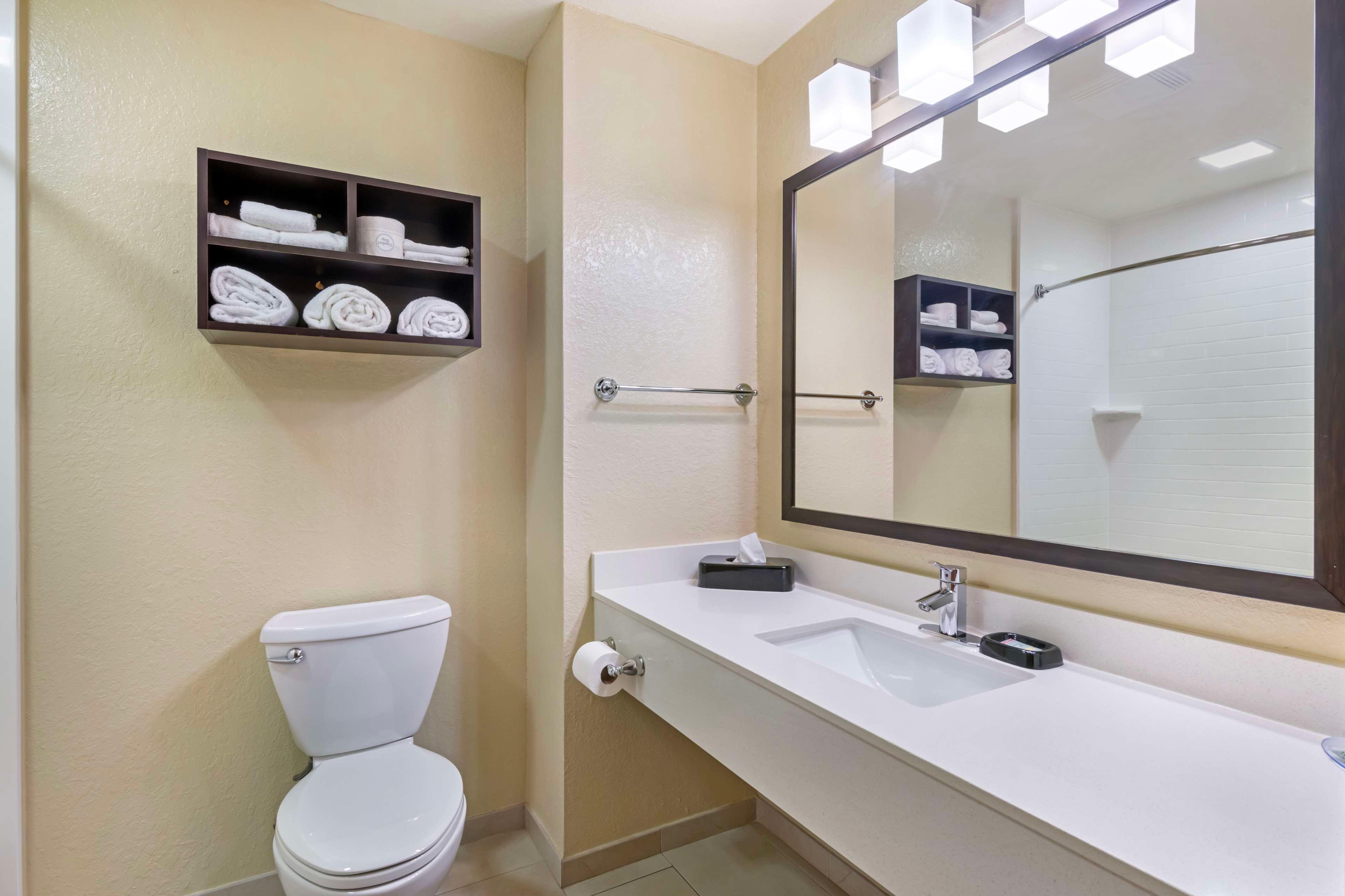 Triple King Bed Non Smoking