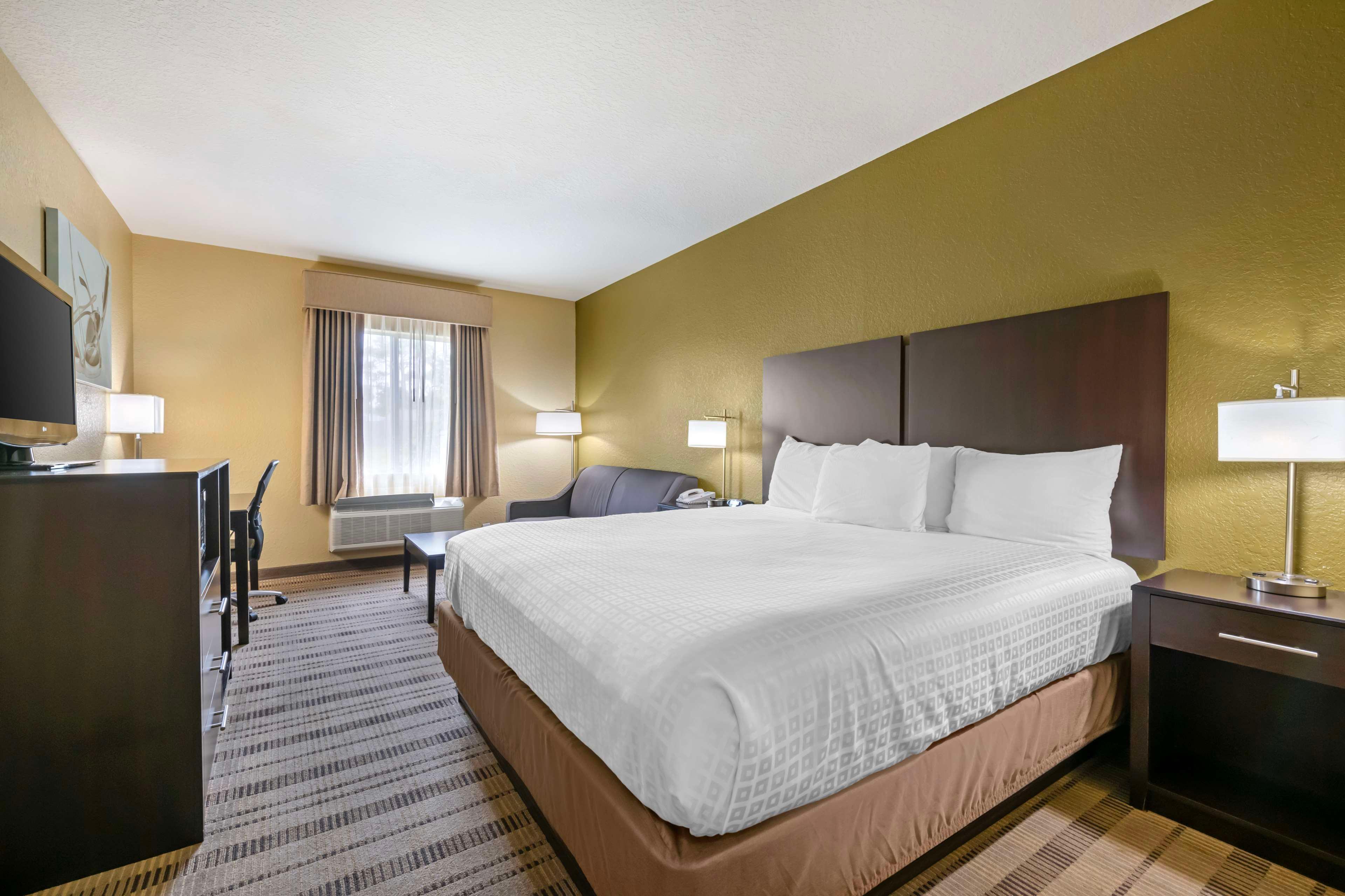 Triple King Bed Non Smoking