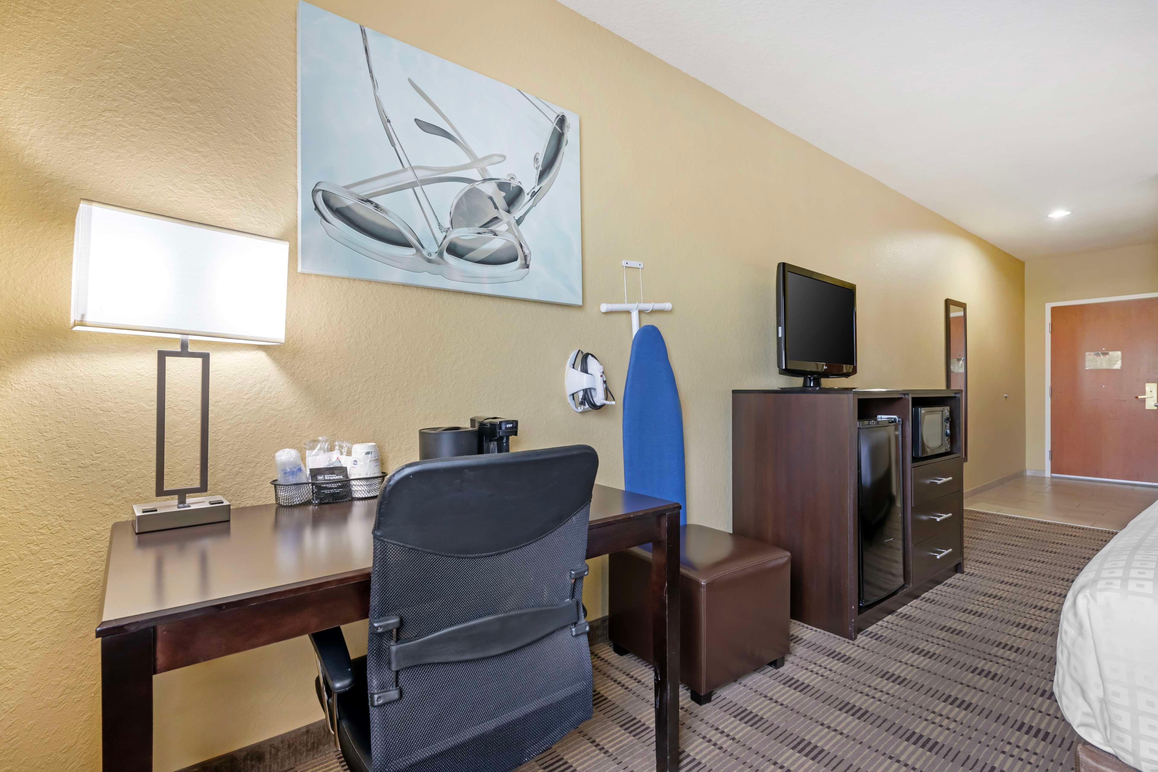 Quadruple Accessible-two Queen Beds