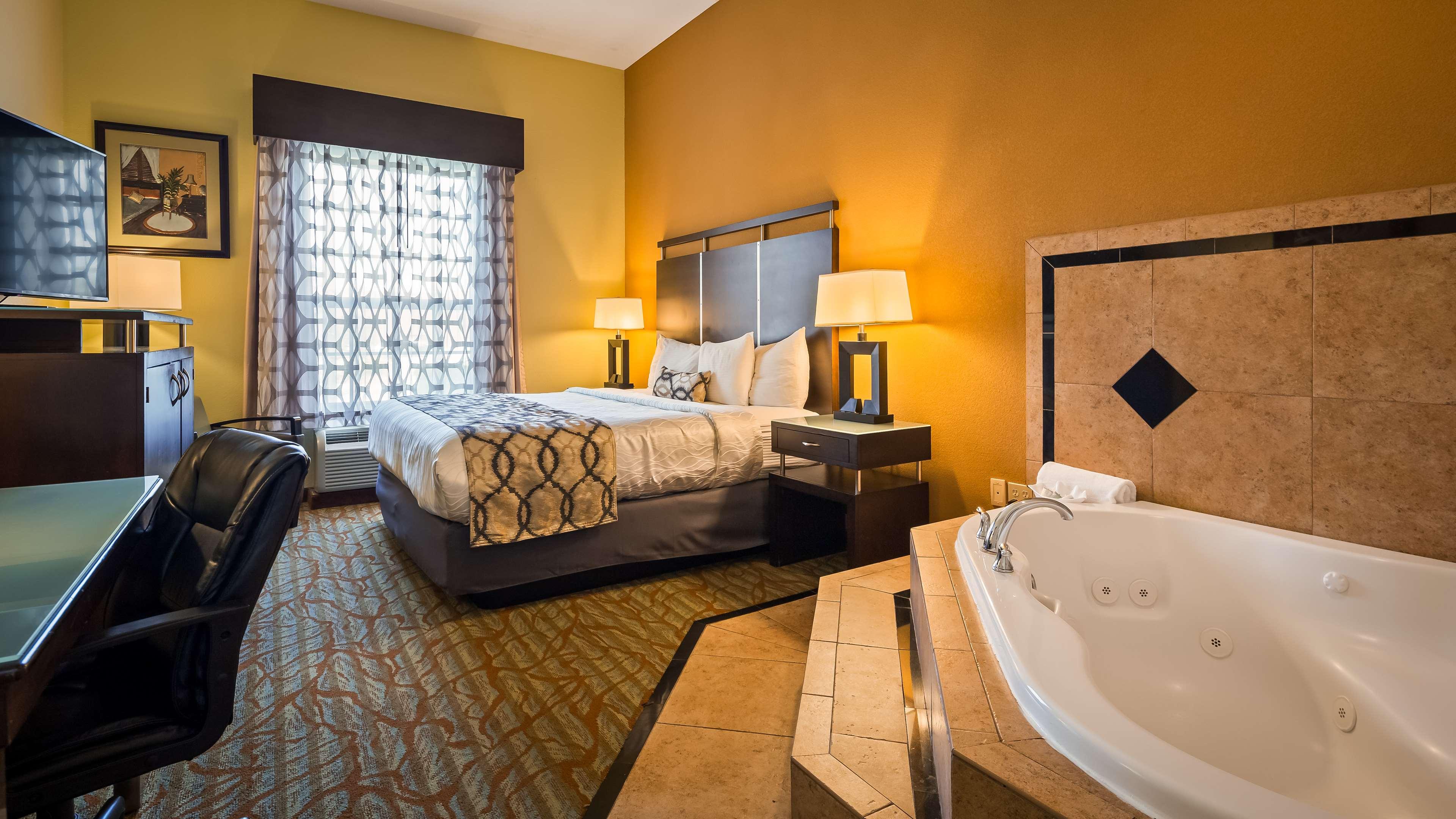 Suite King Bed Non Smoking