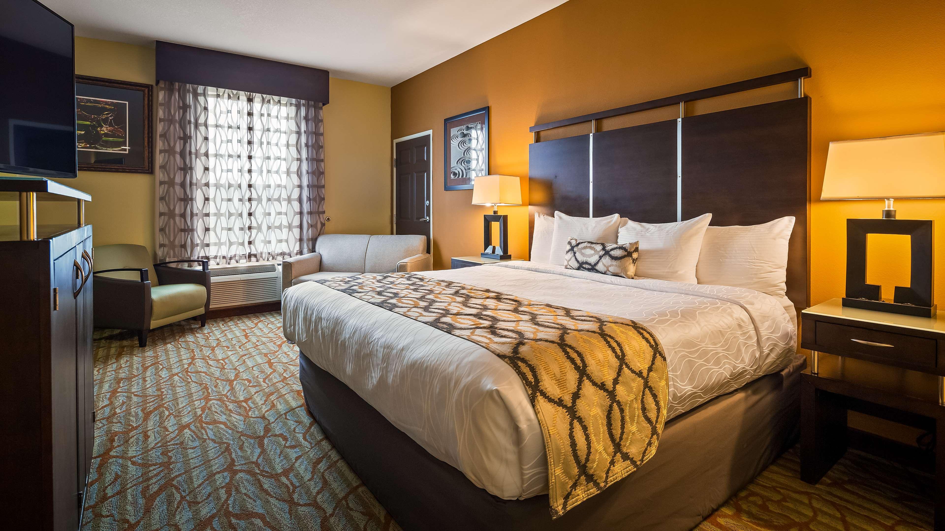 Room King Bed Non Smoking