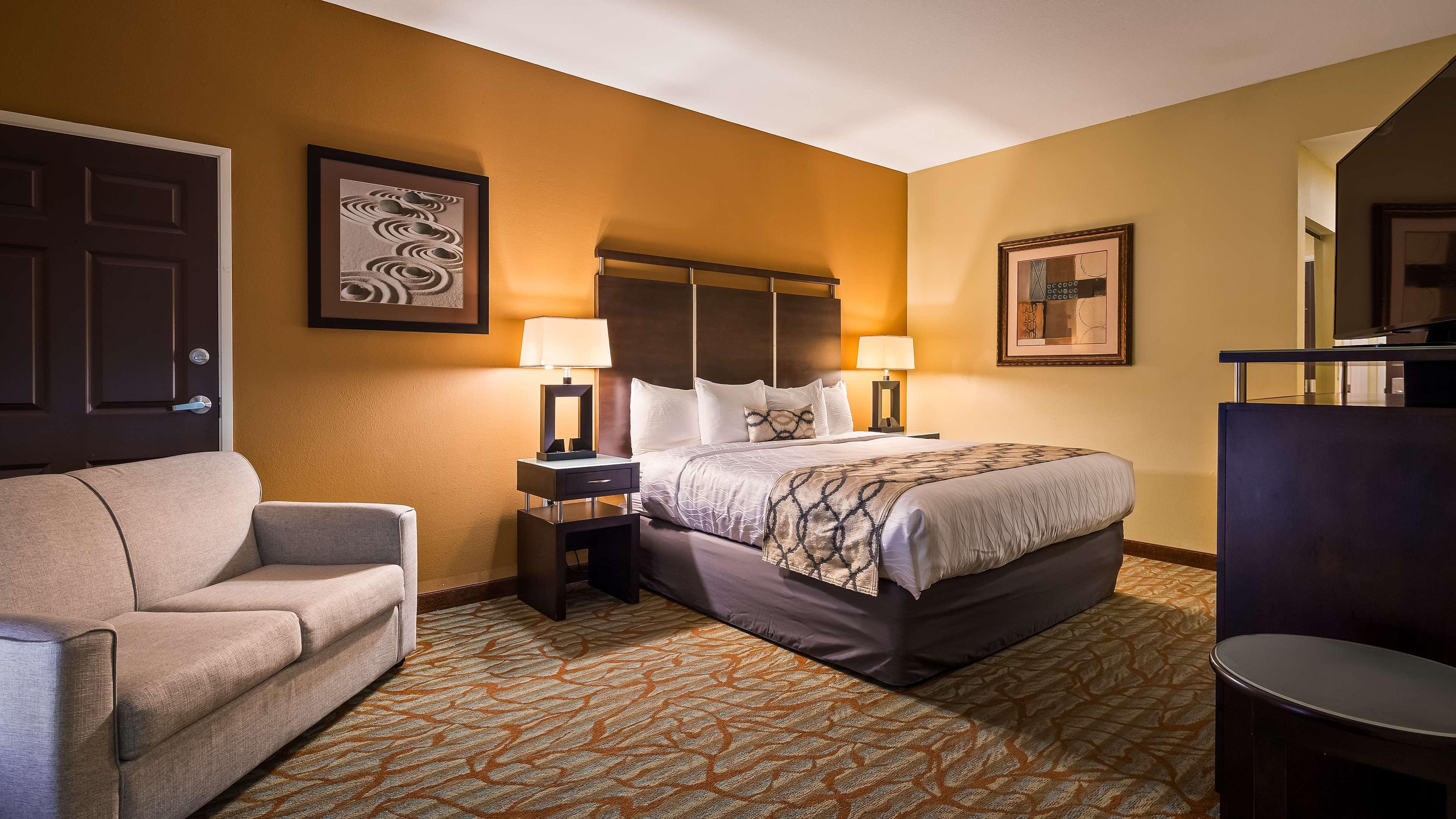 Room King Bed Non Smoking