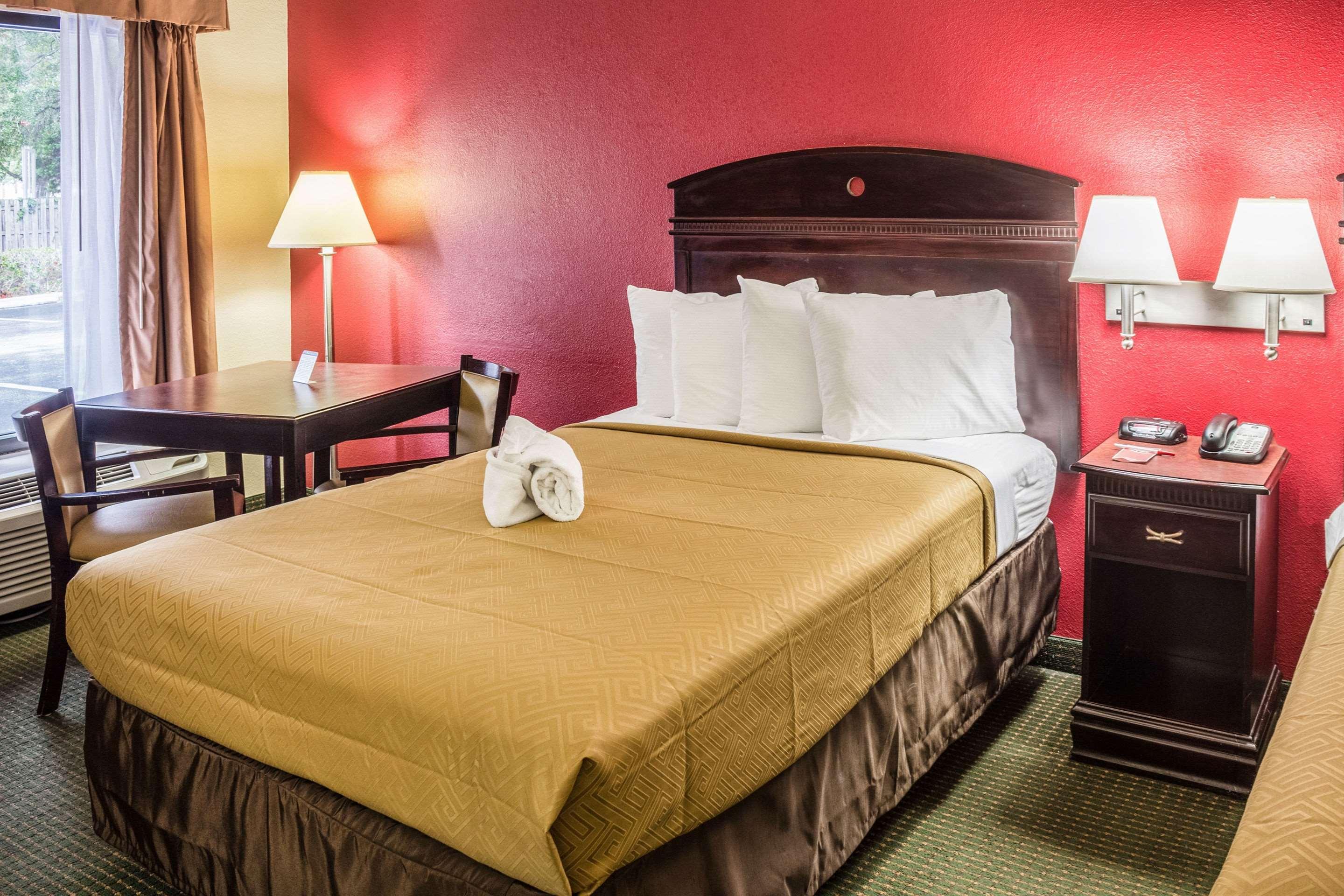 Double Accessible-queen Size Bed