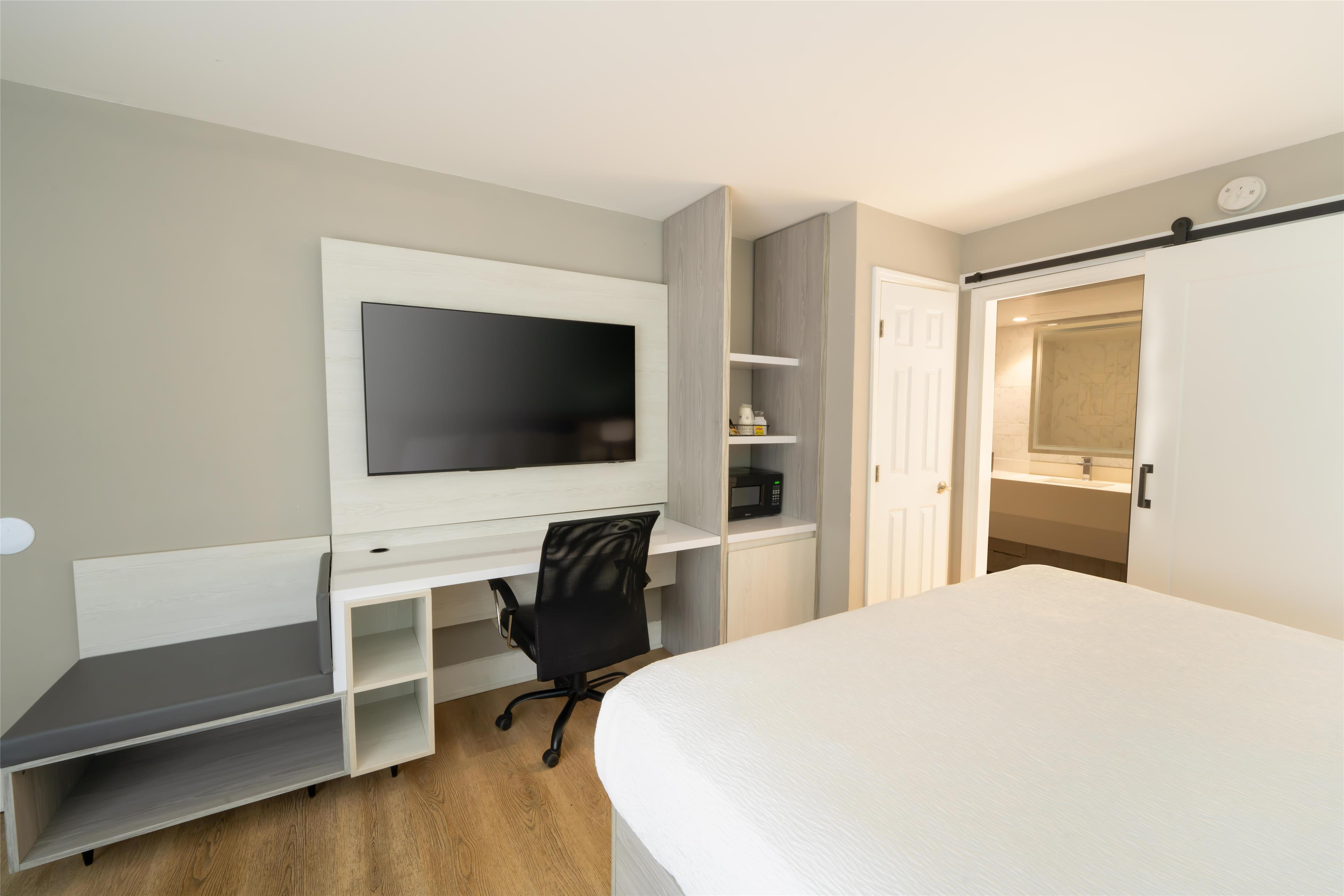 Room King Bed Non Smoking