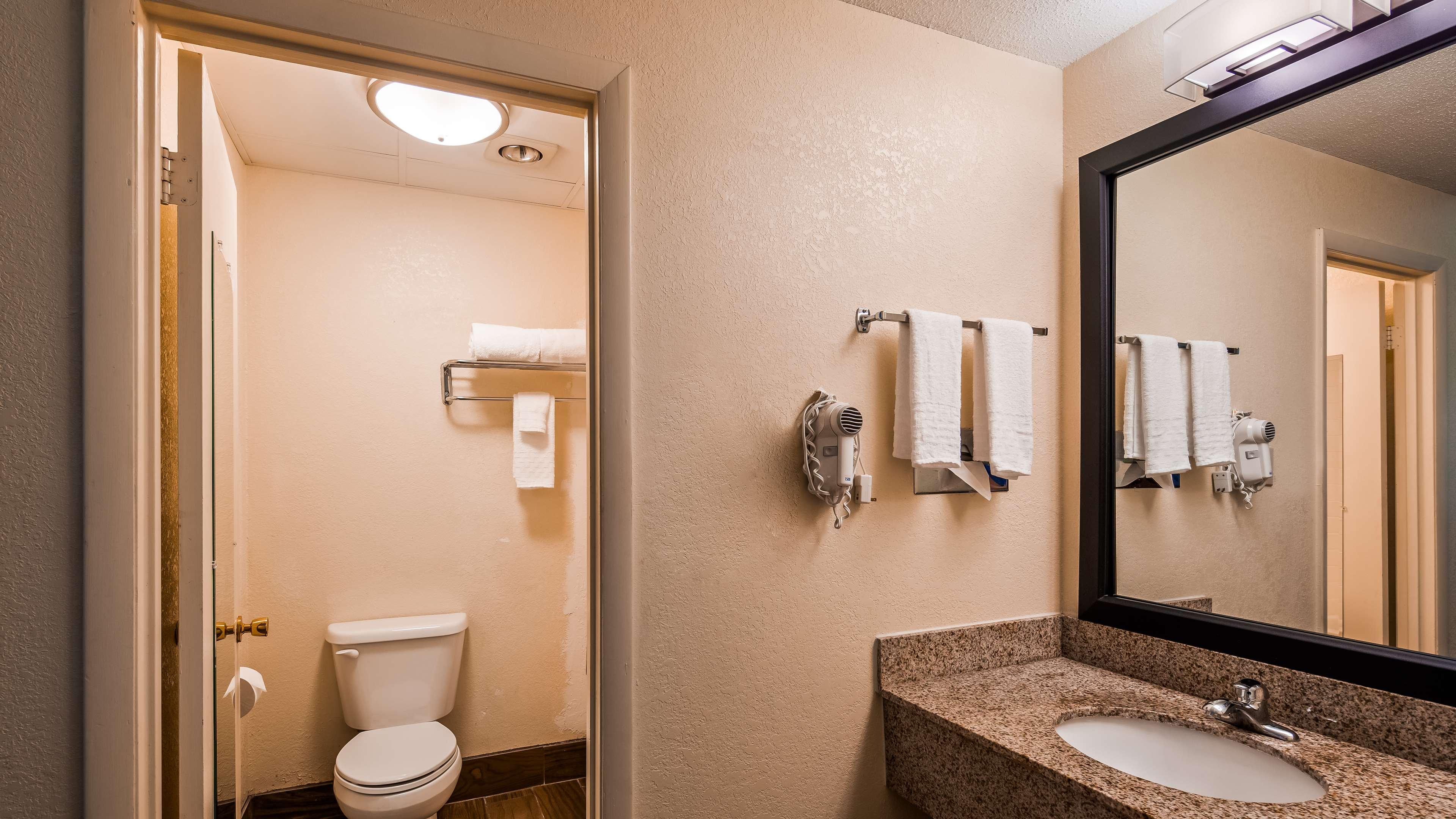 Room King Bed Non Smoking