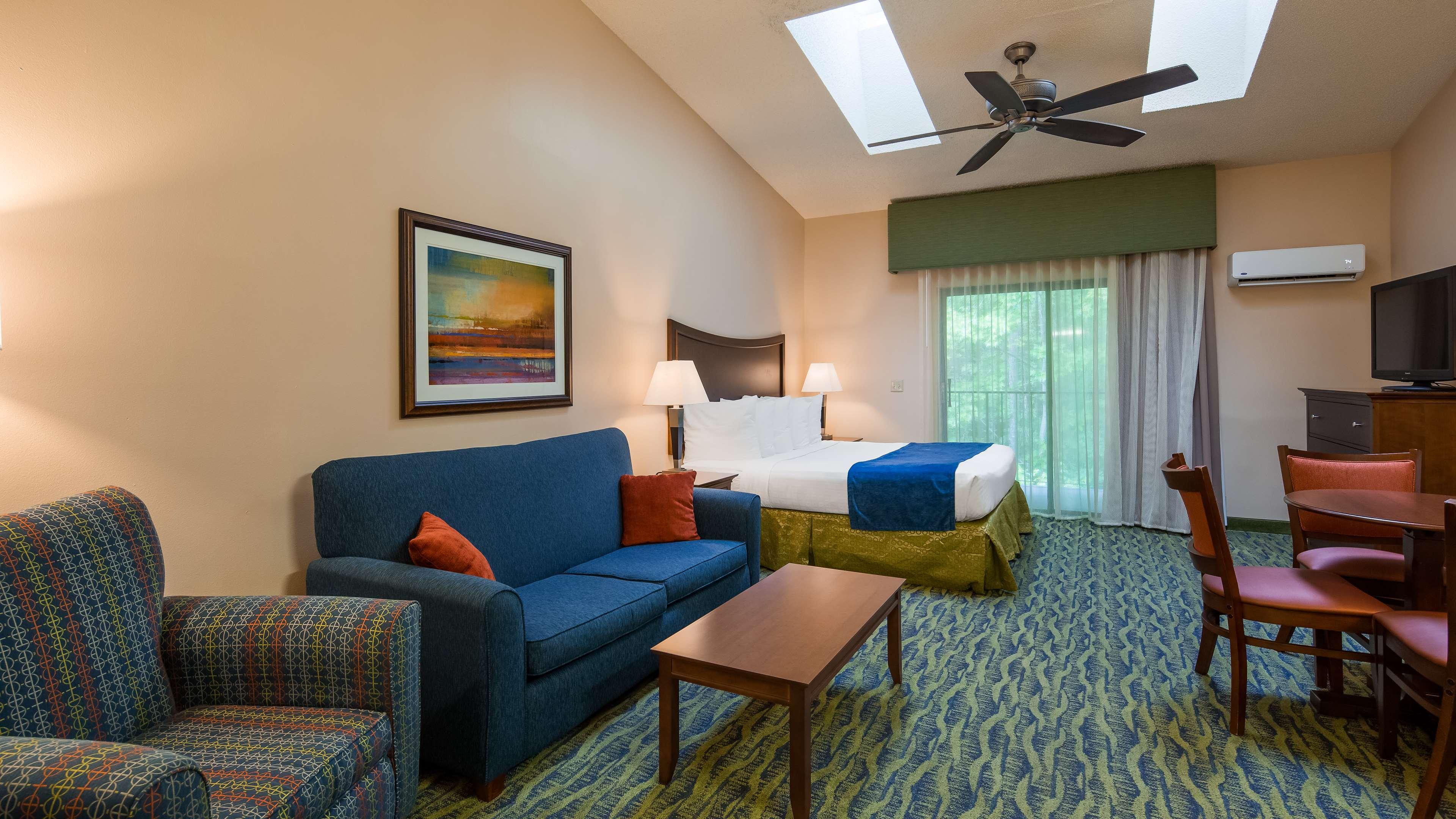 Studio King Size Bed