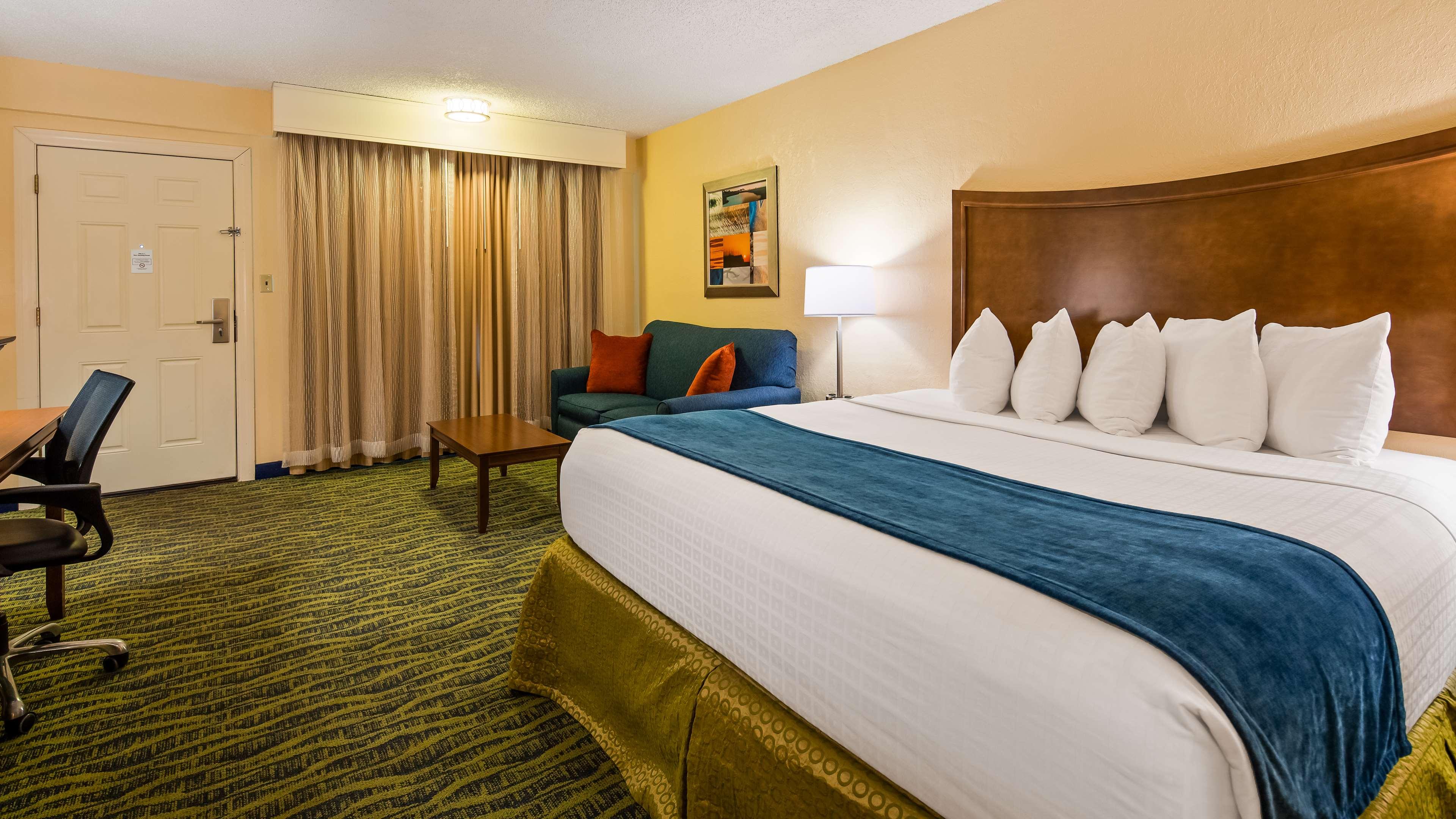 Double Accessible King Size Bed