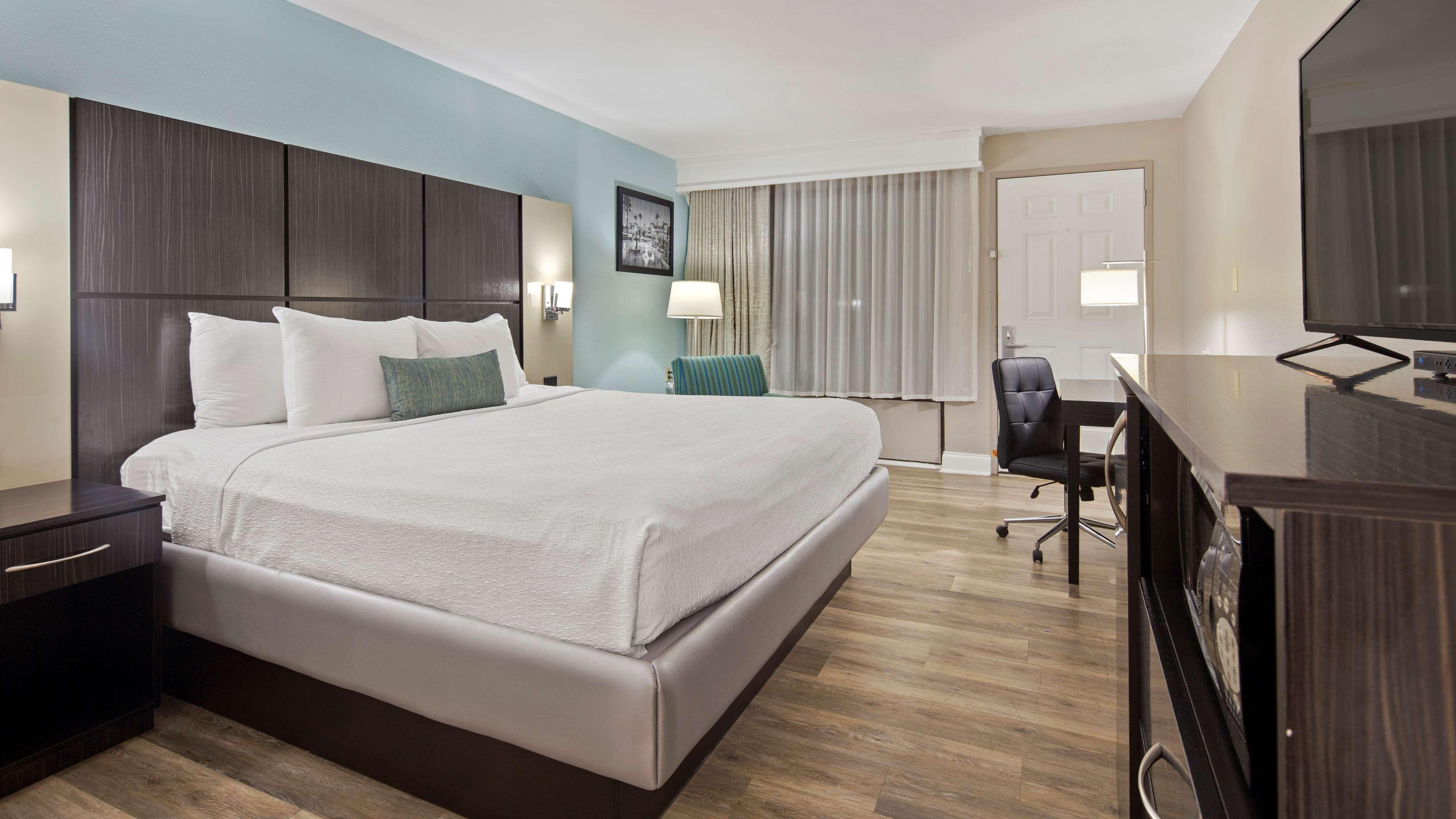 Room King Bed Non Smoking