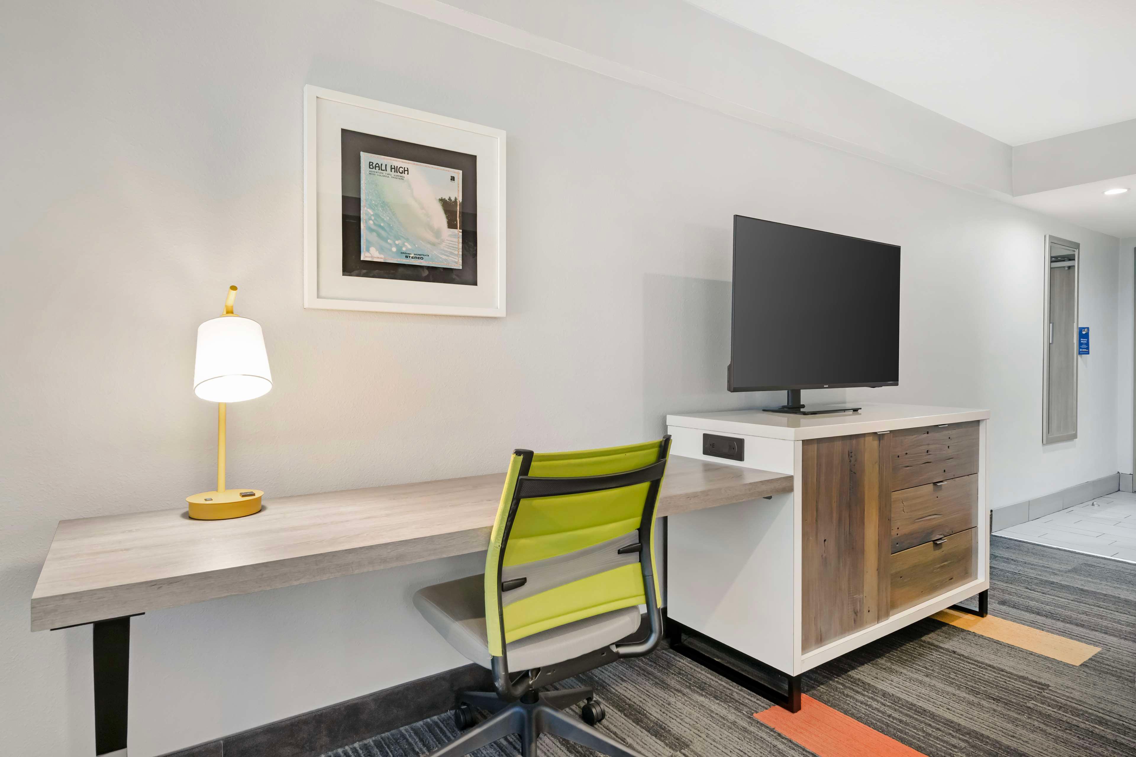 Double Accessible King Size Bed