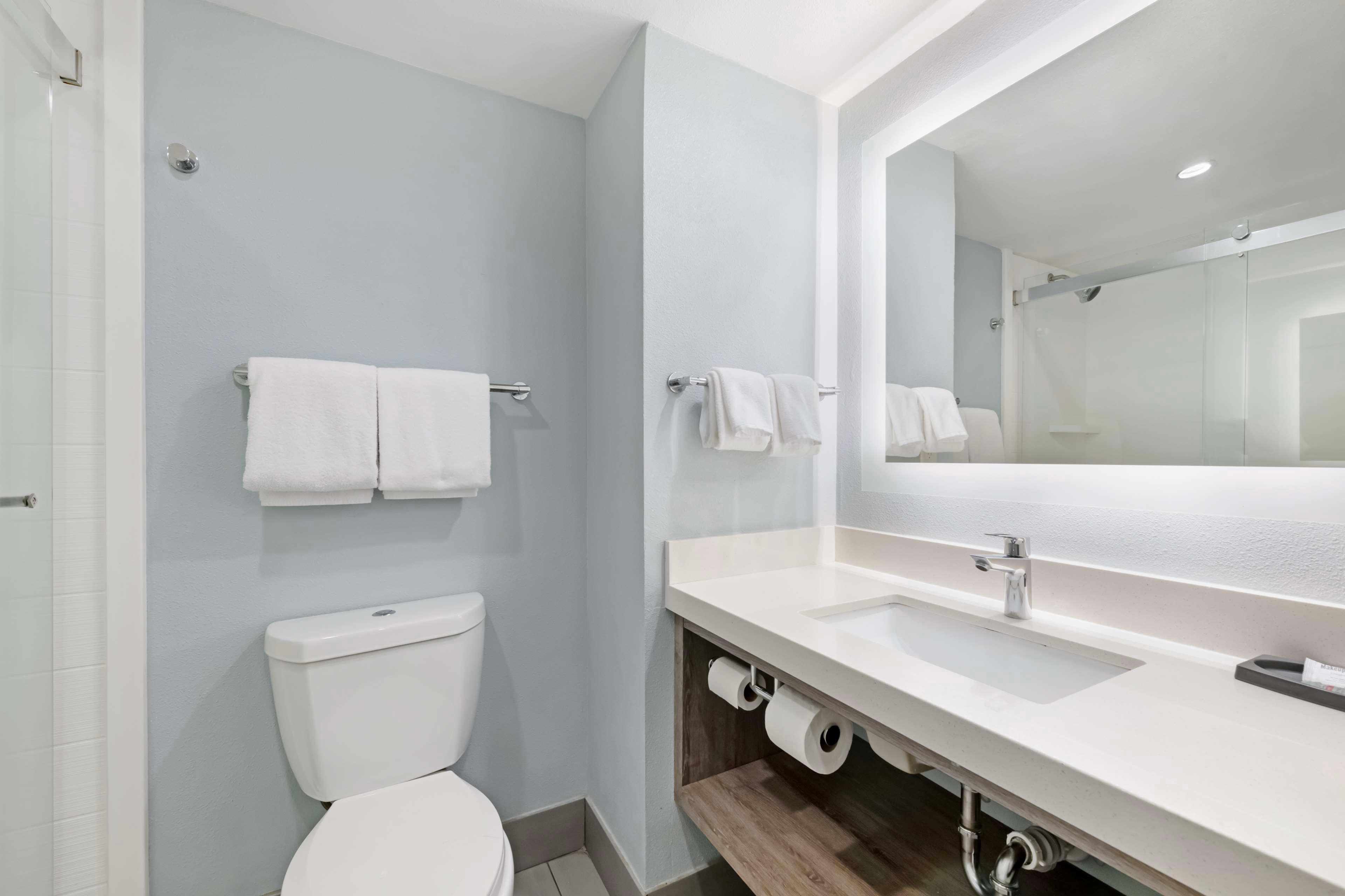 Quadruple Two Queen Beds Non Smoking