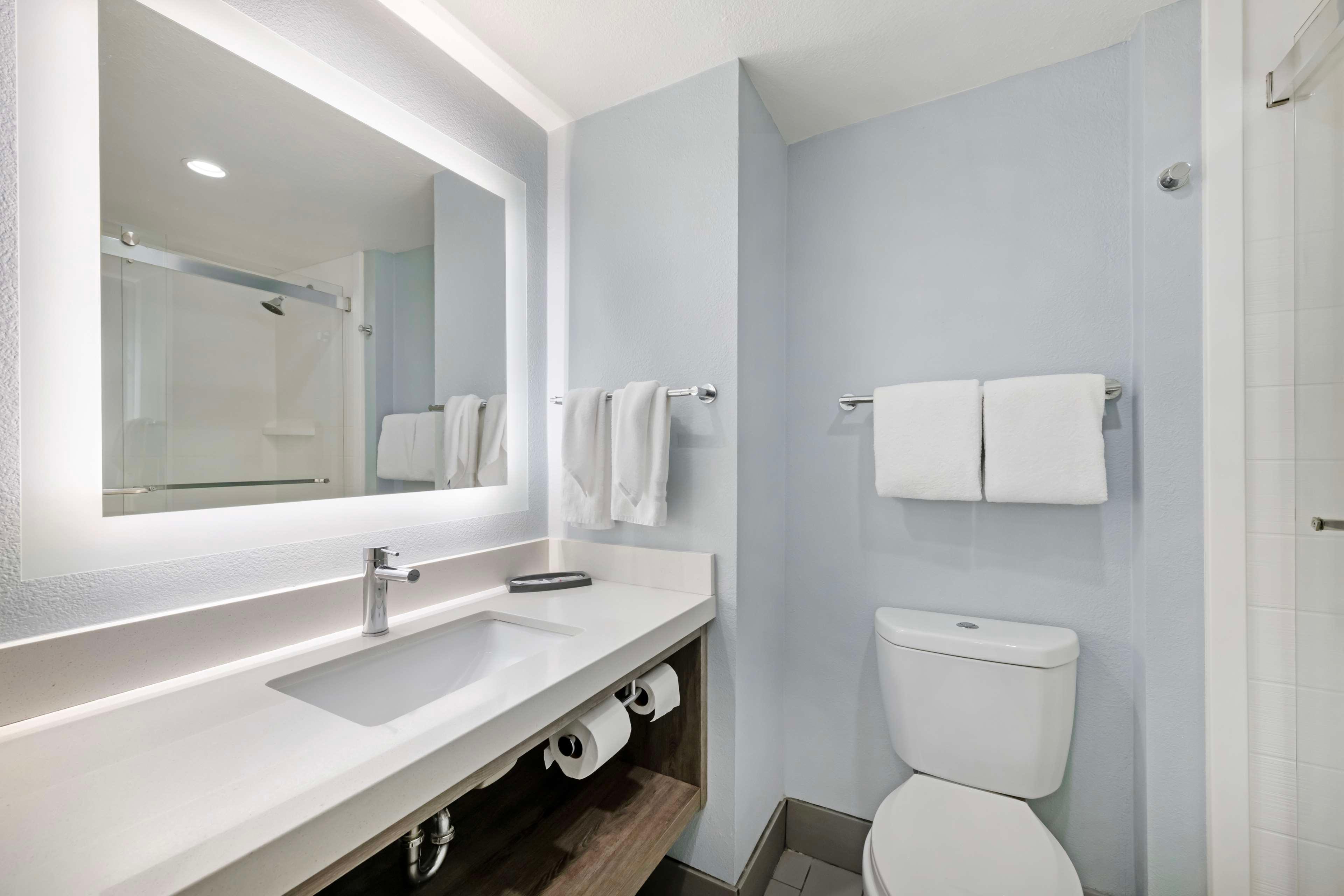 Quadruple City View Two Queen Beds