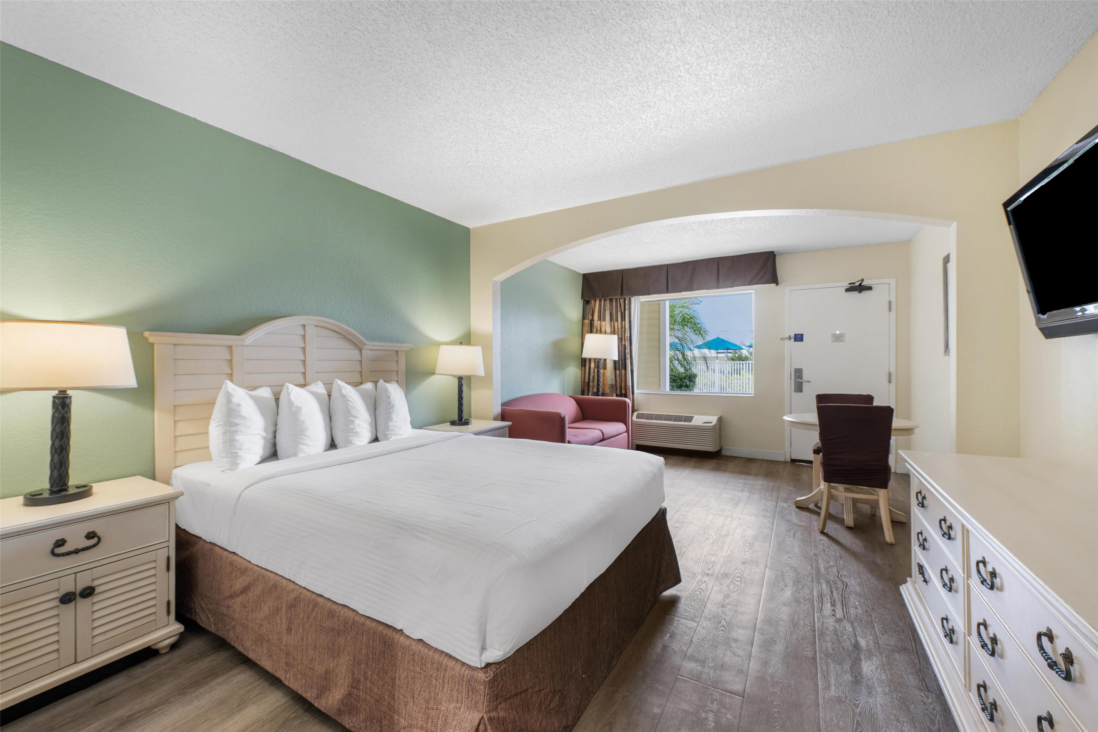 Double Queen Size Bed