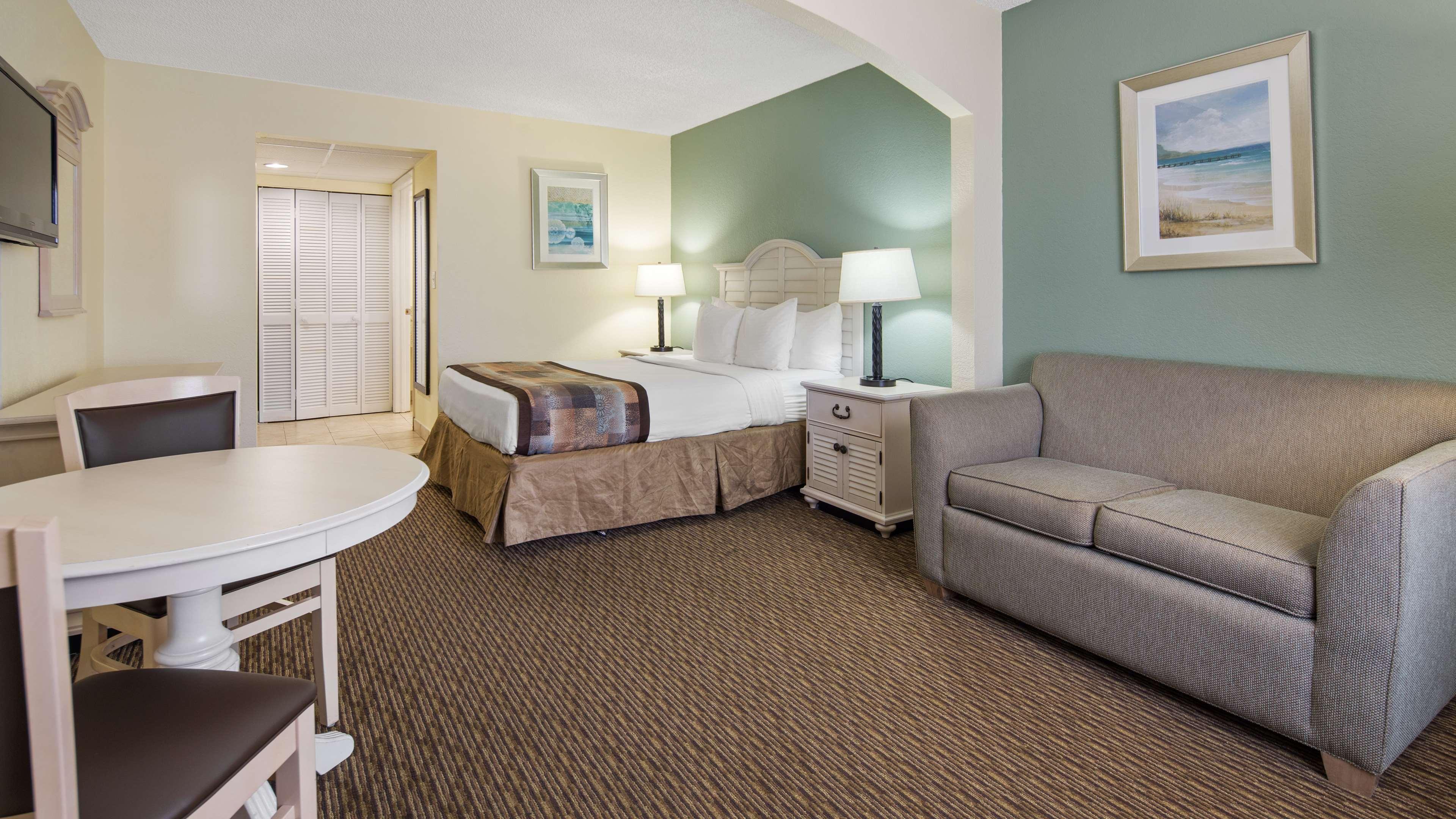 Double Queen Size Bed