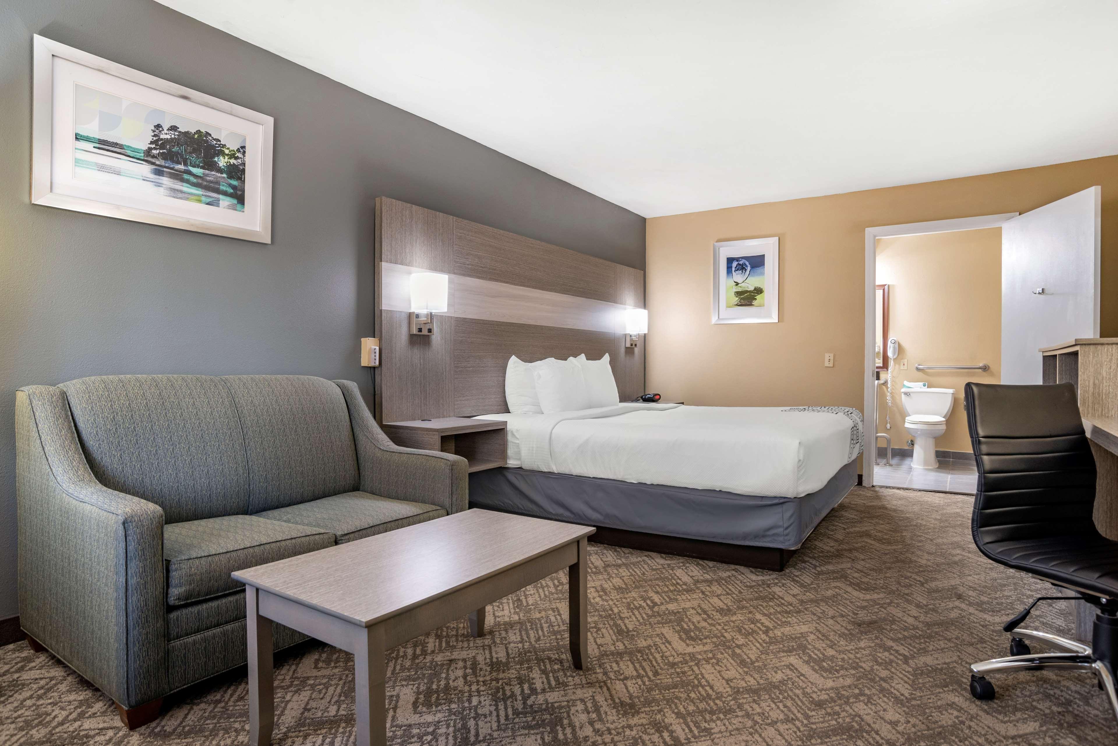 Room King Bed Non Smoking