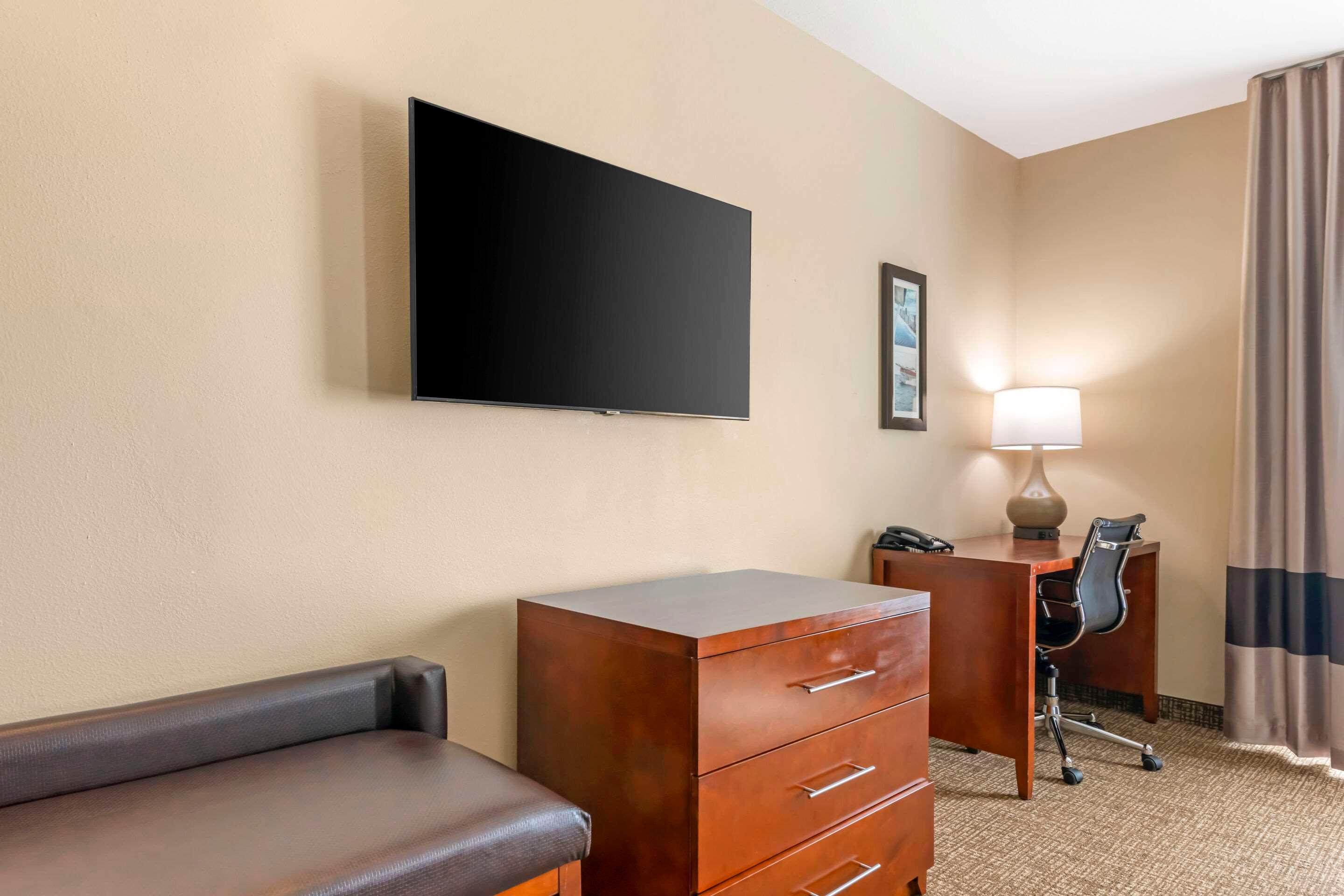 Double King Bed Non Smoking