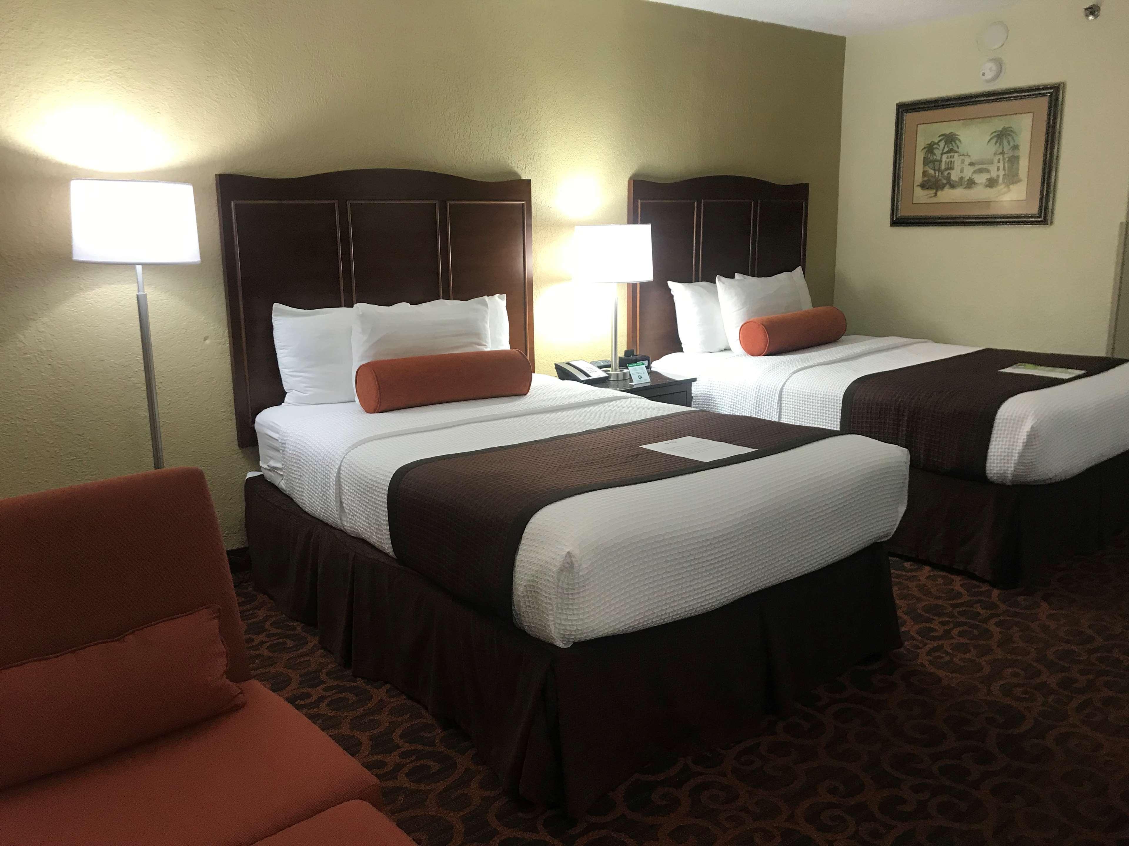 Room Two Double Beds Non Smoking