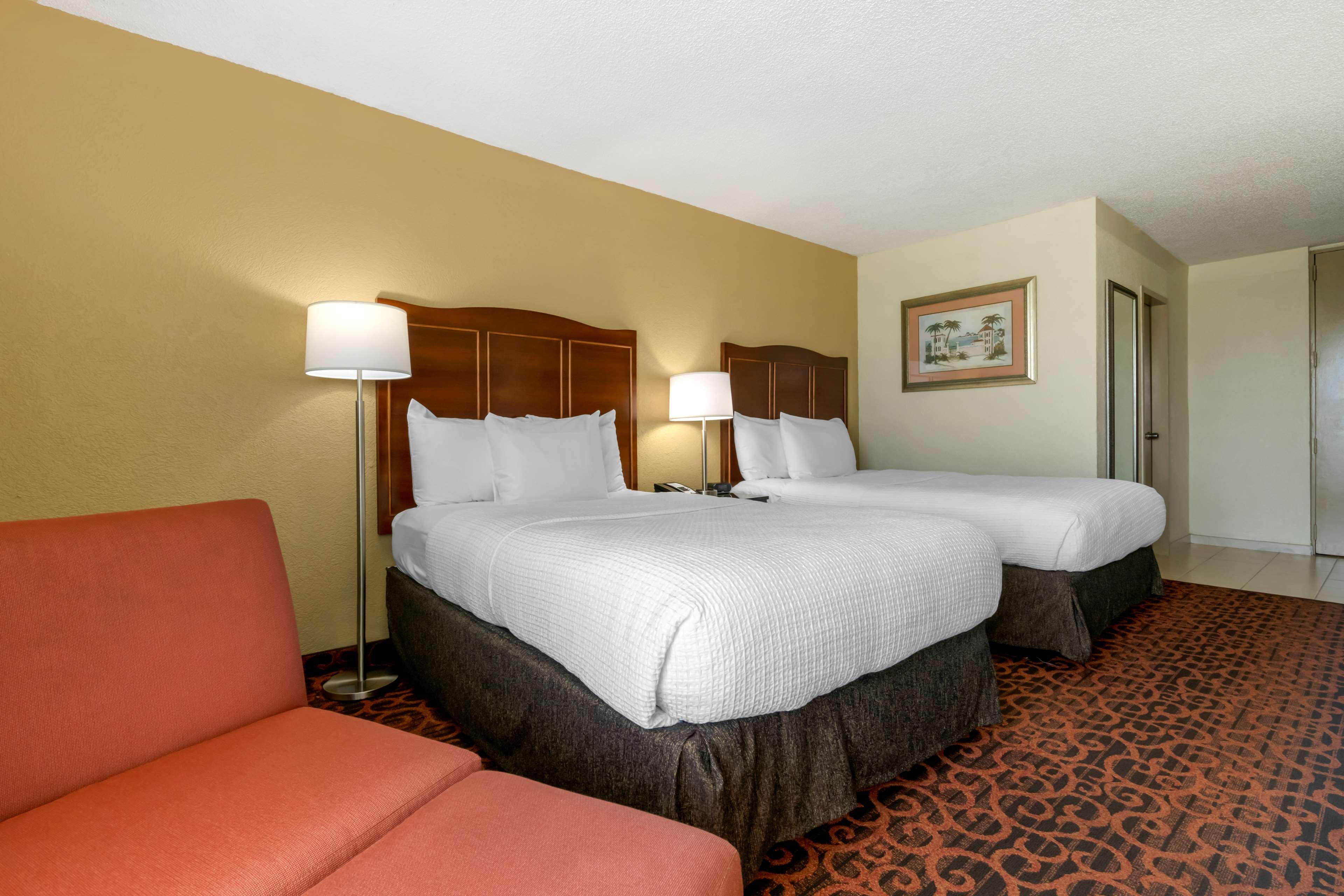 Room Two Double Beds Non Smoking