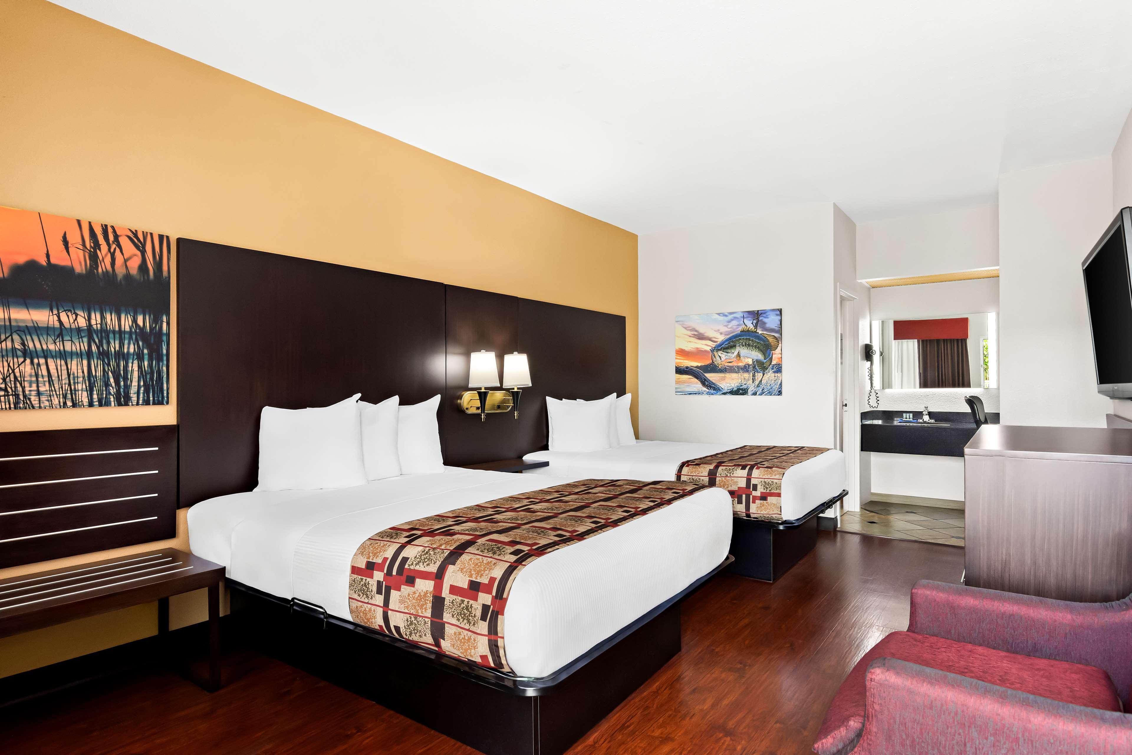 Room Two Double Beds