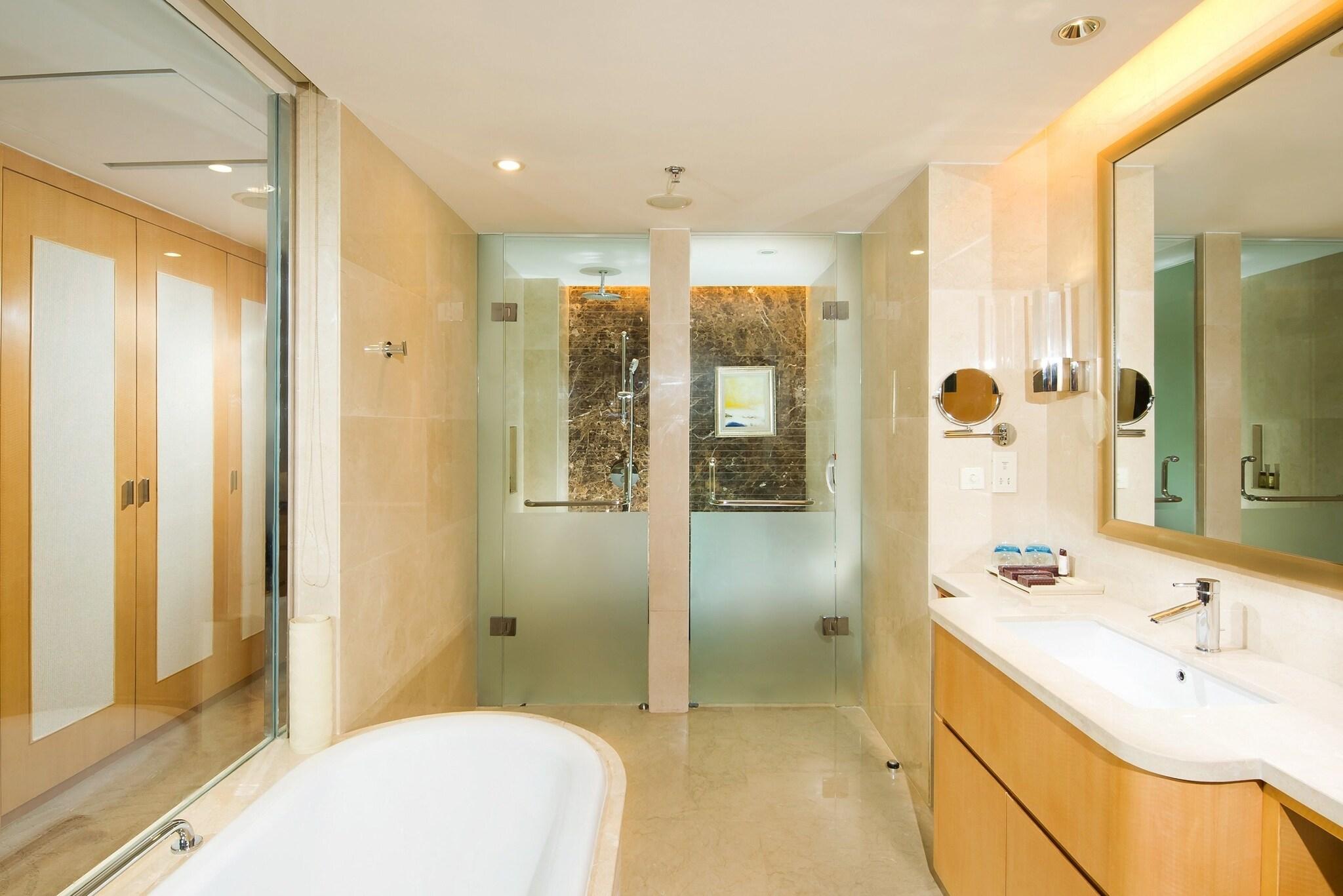 Quadruple Ocean View Two Double Beds