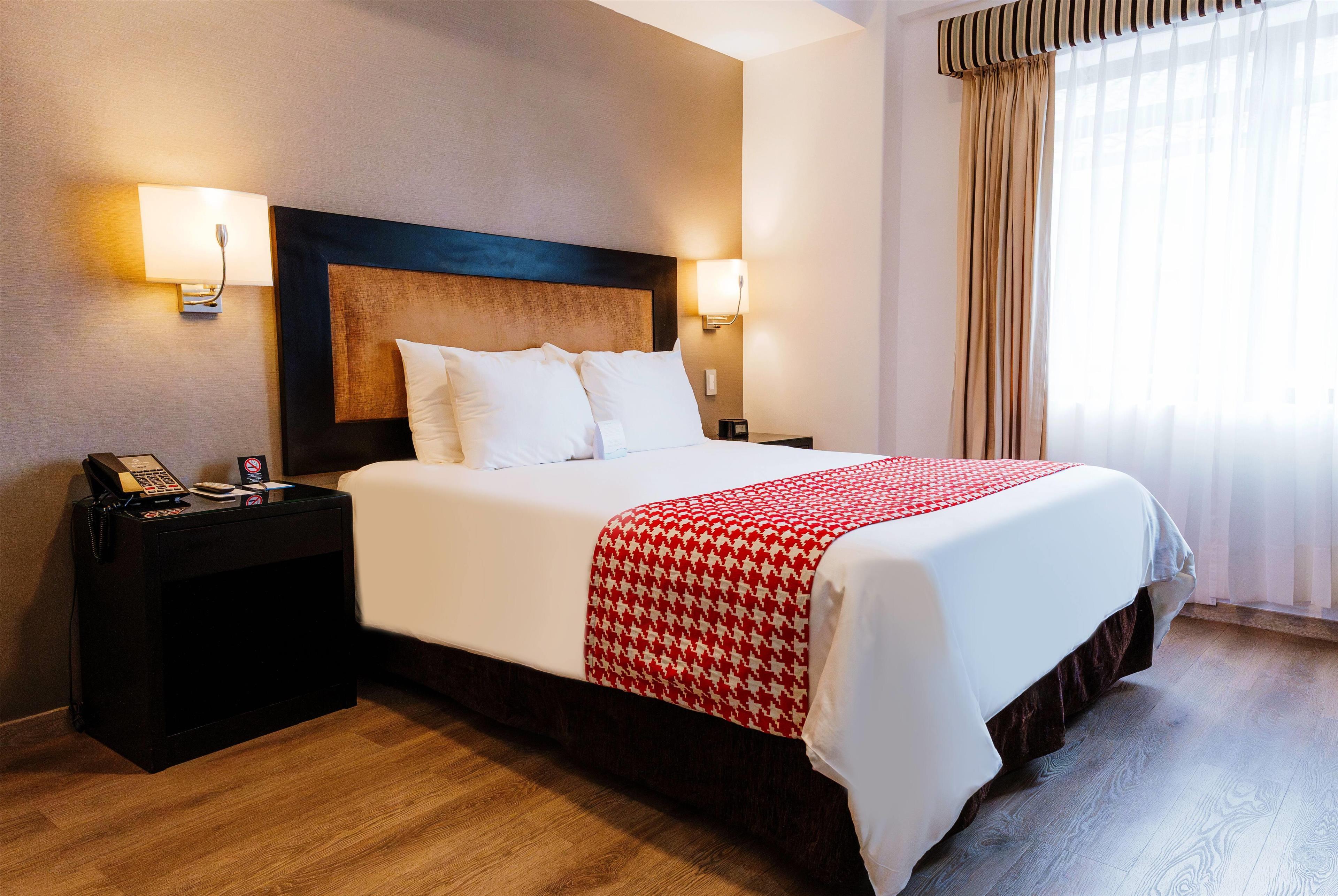 Double King Bed Non Smoking