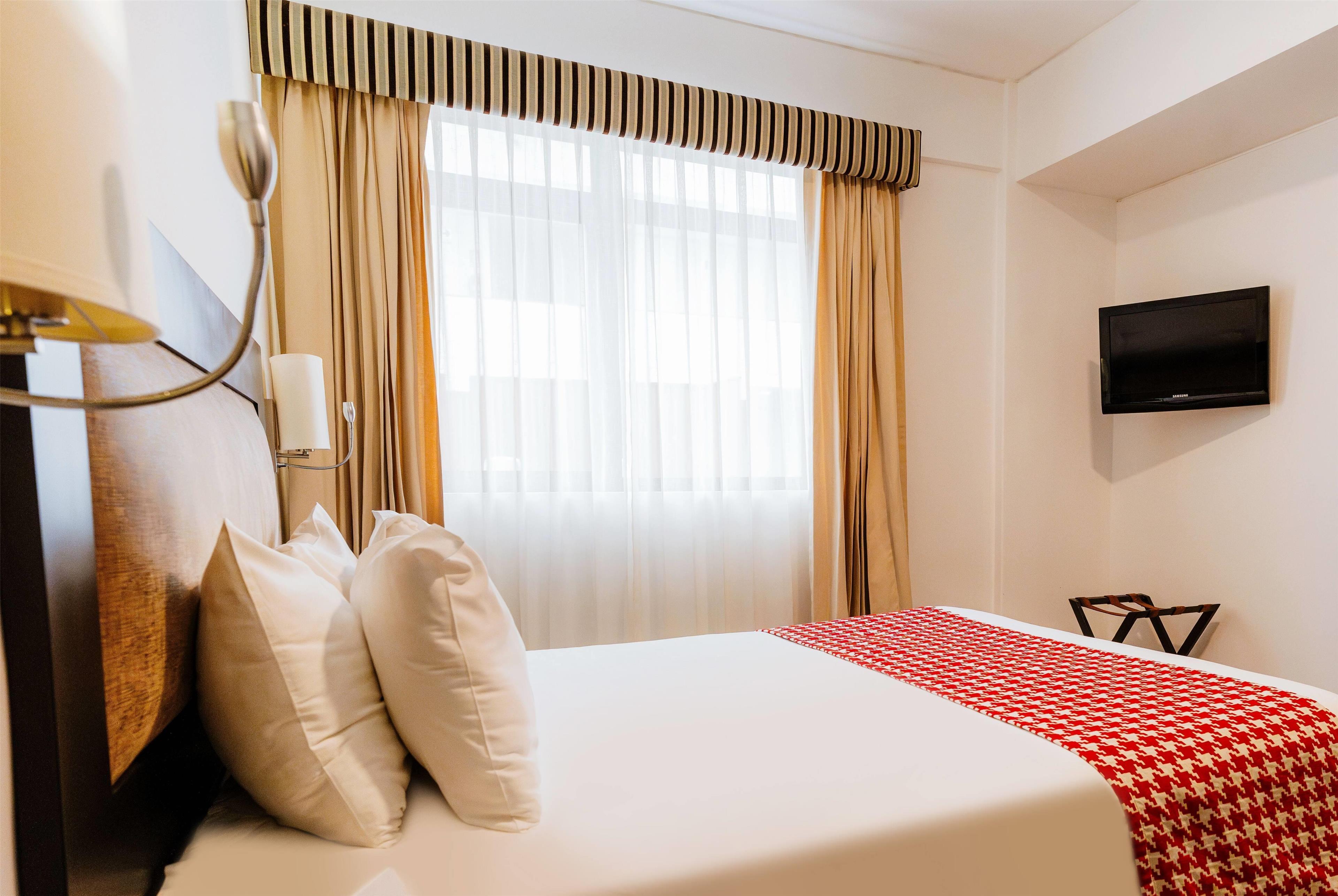 Double King Bed Non Smoking