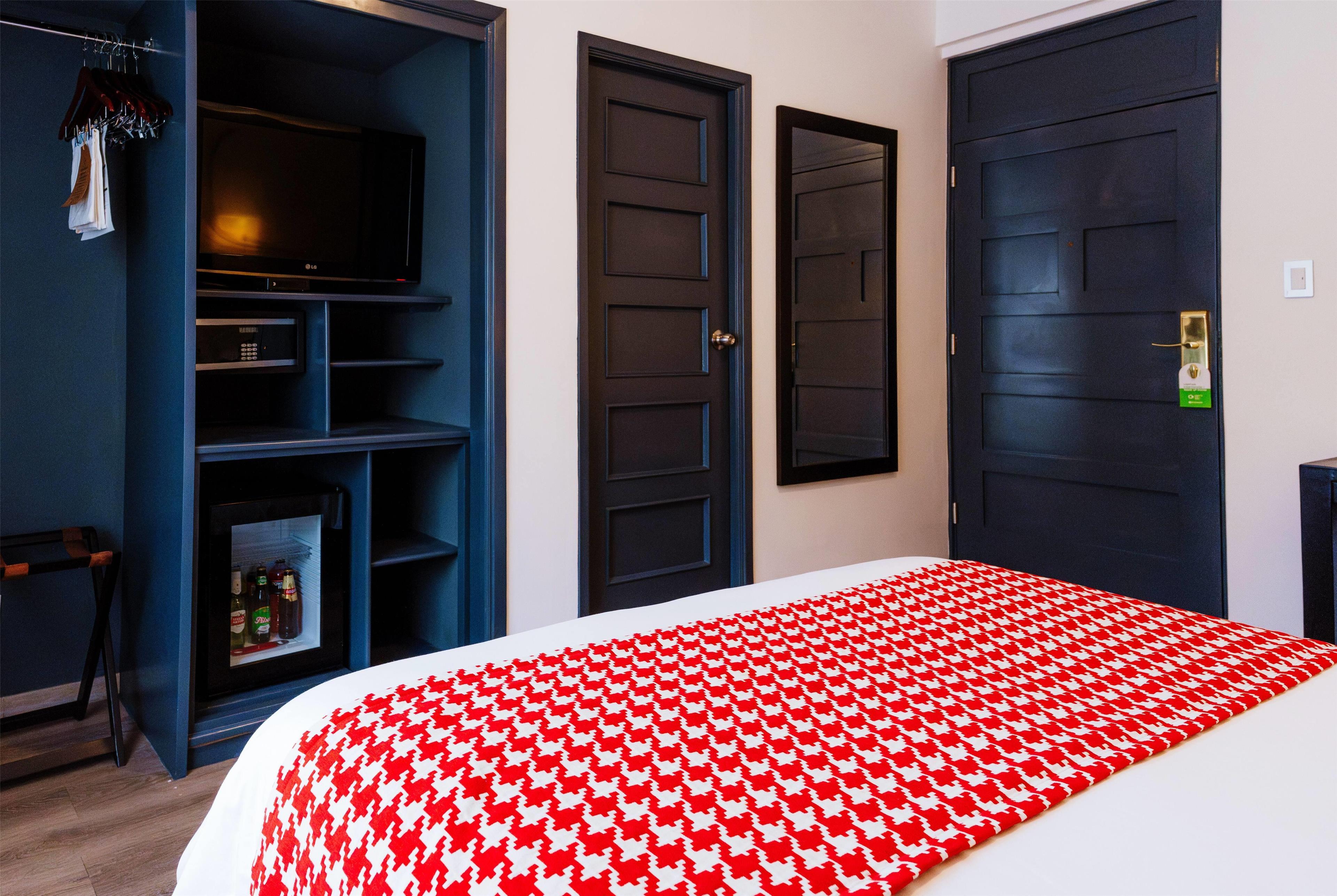 Double King Bed Non Smoking