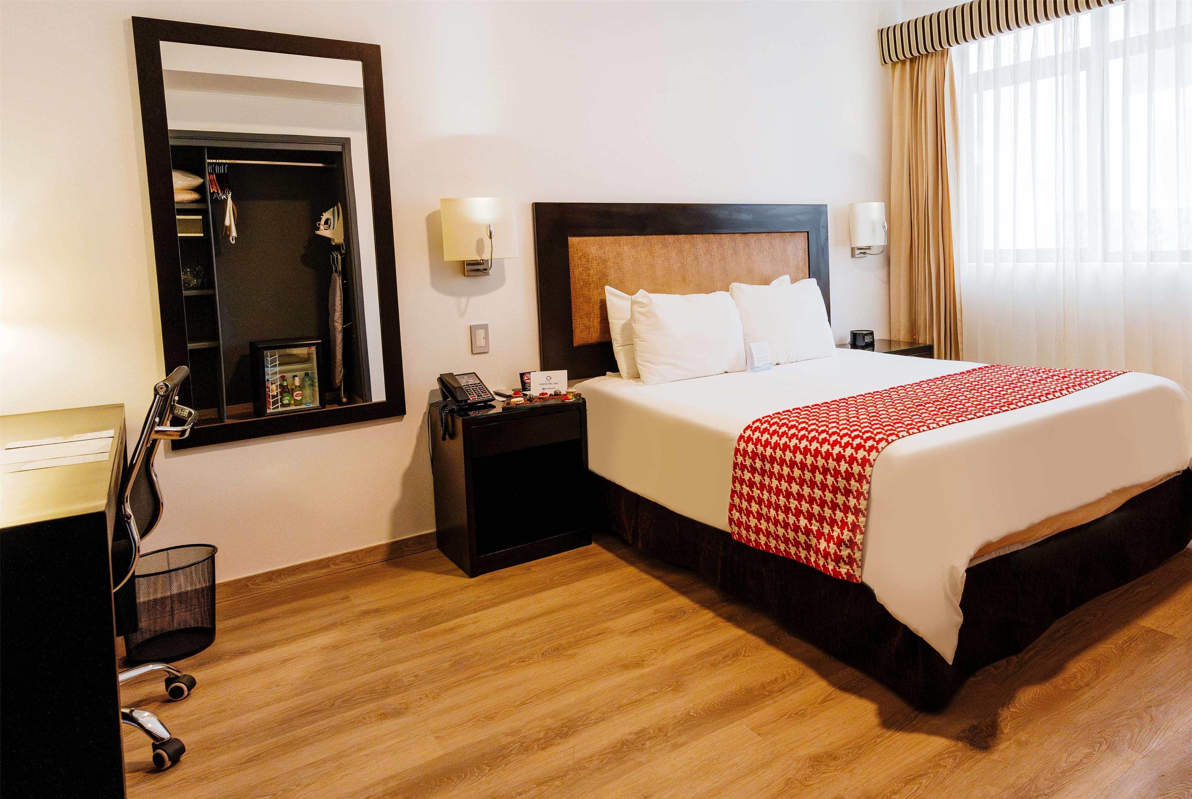 Double King Bed Non Smoking