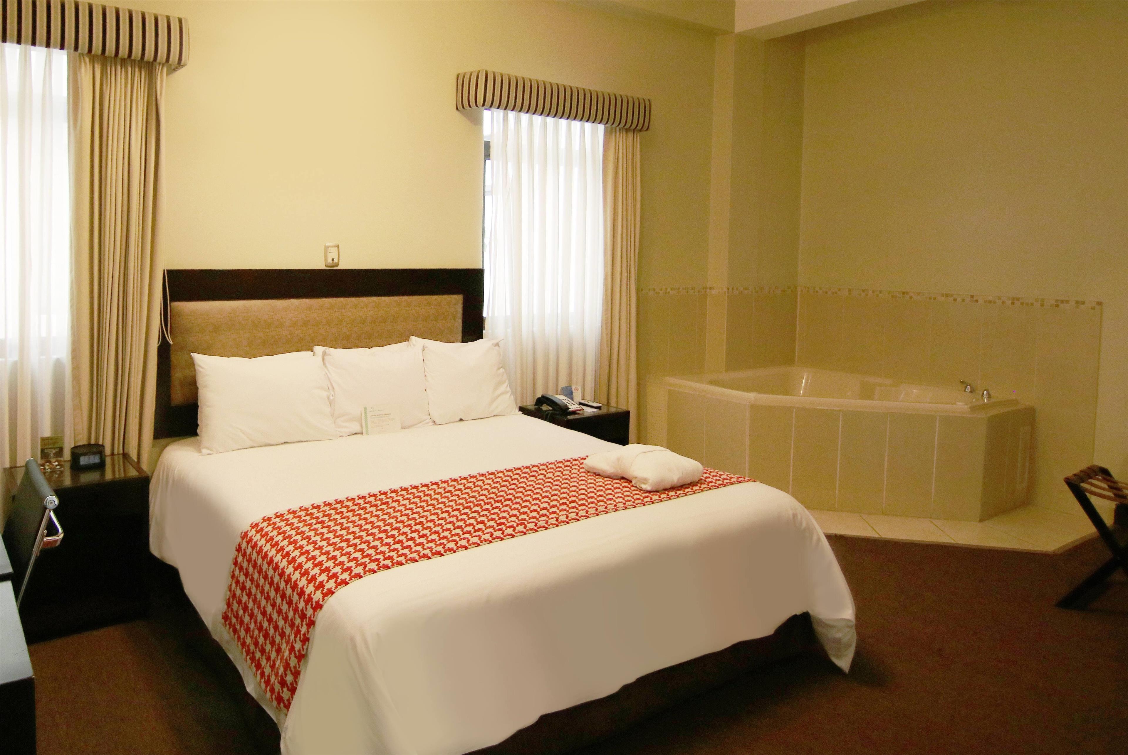 Junior Suite King Size Bed