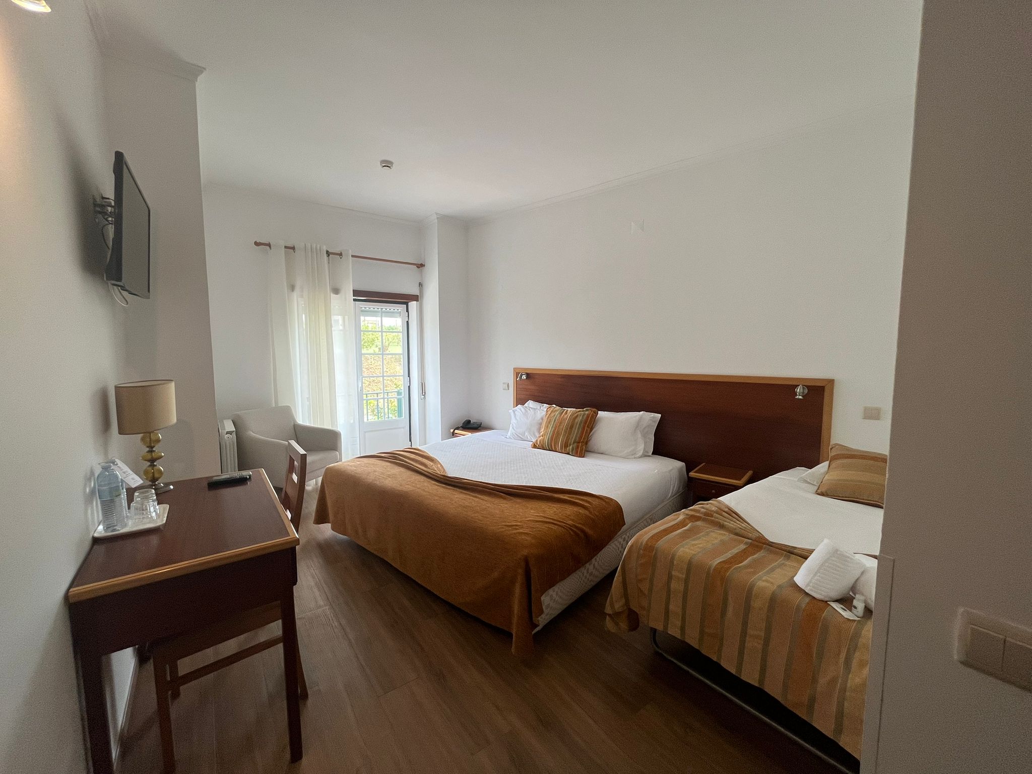 Double or Twin Capacity 3