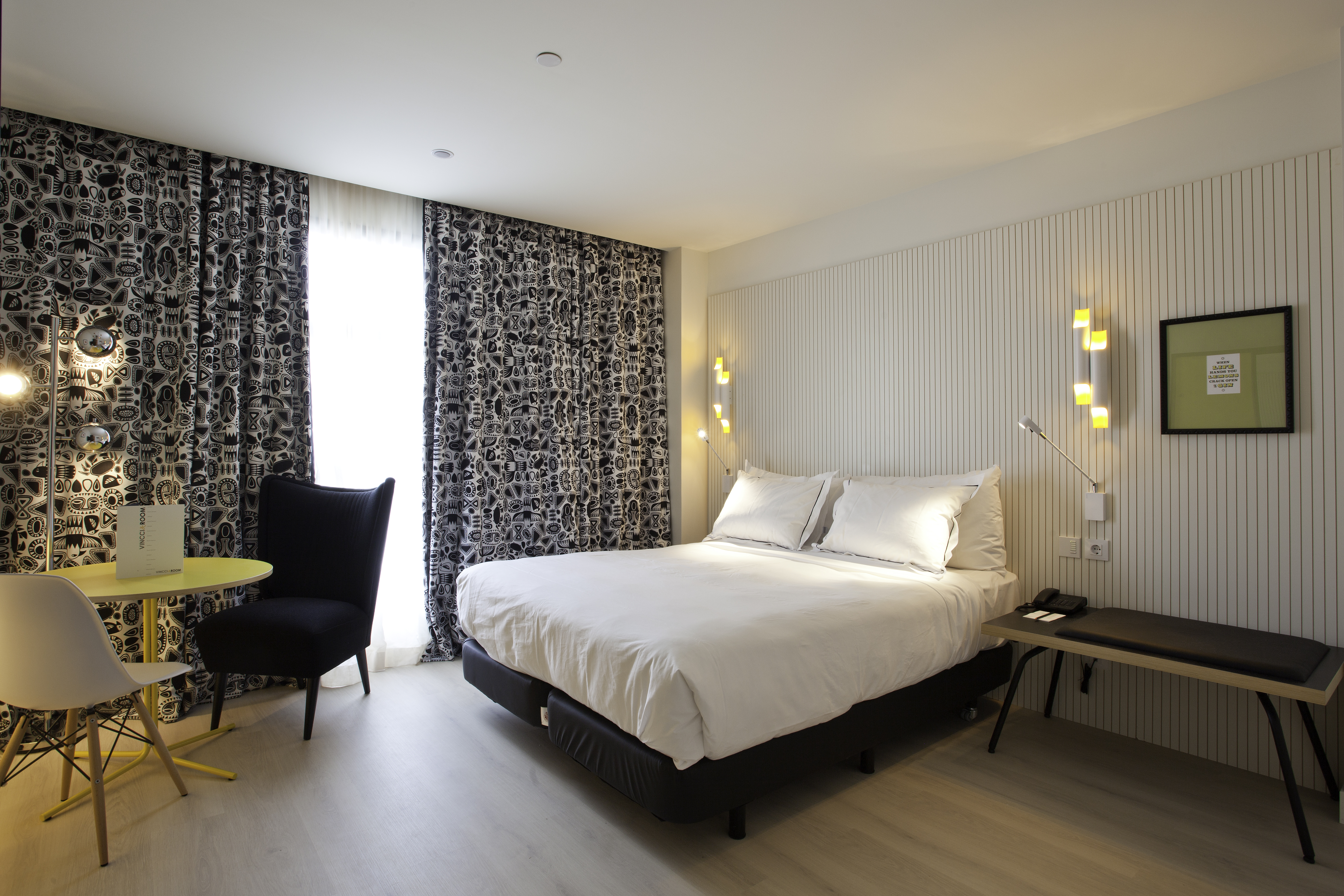 Room Connecting Room