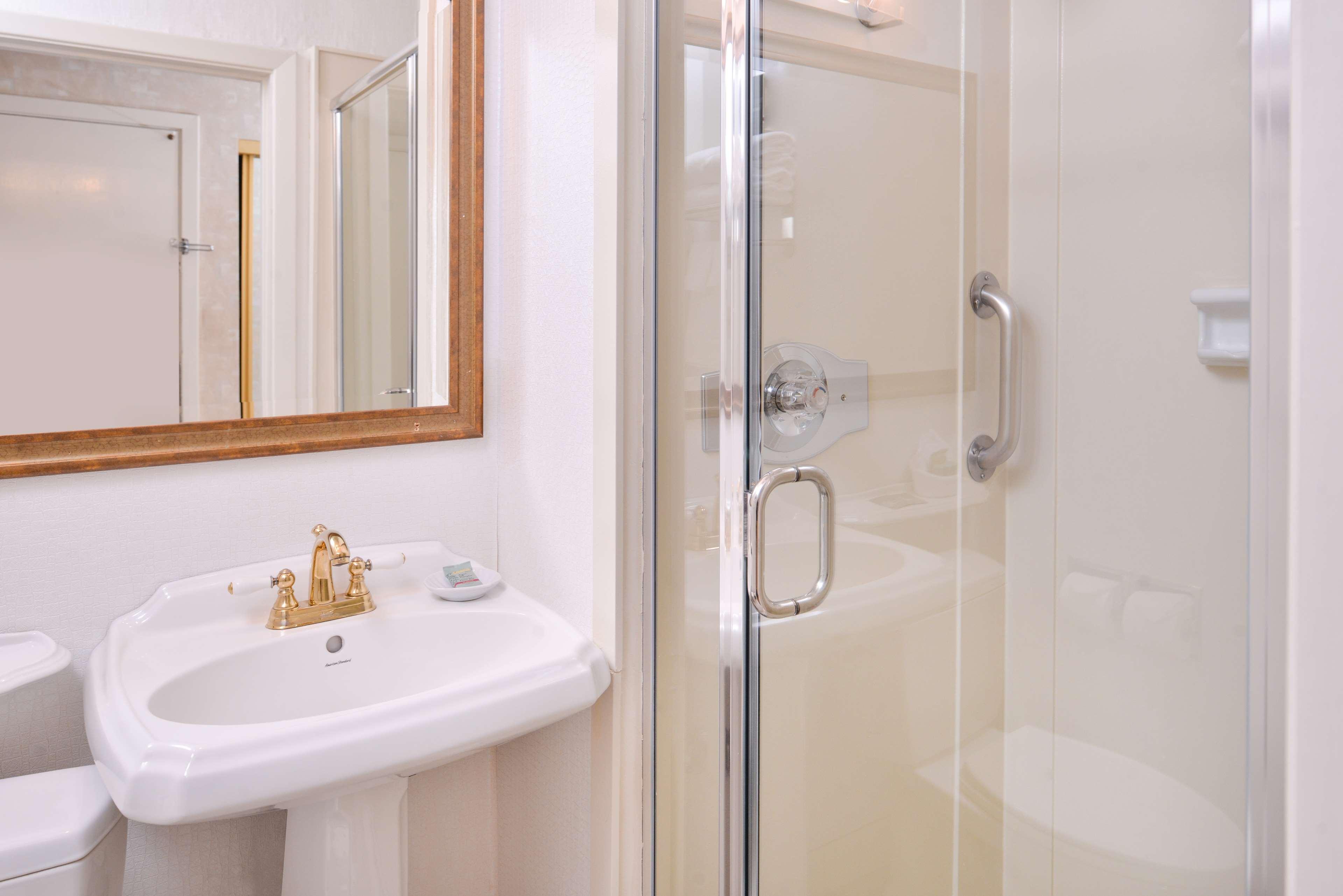 Room Two Double Beds Non Smoking